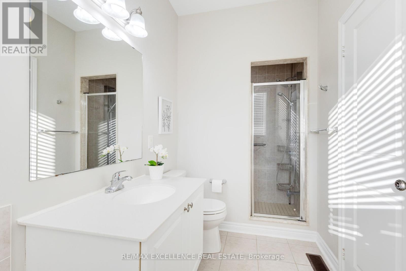 Photo 22 of 52 Atchison Drive, Caledon ON