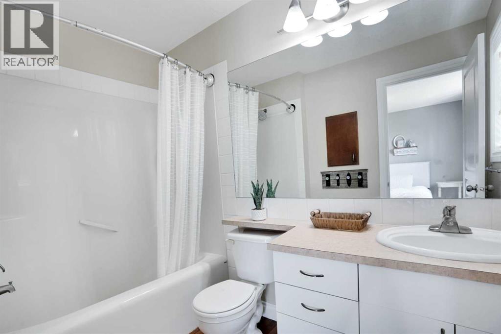 Photo 21 of 54 Cougar Ridge Mews Sw, Calgary AB