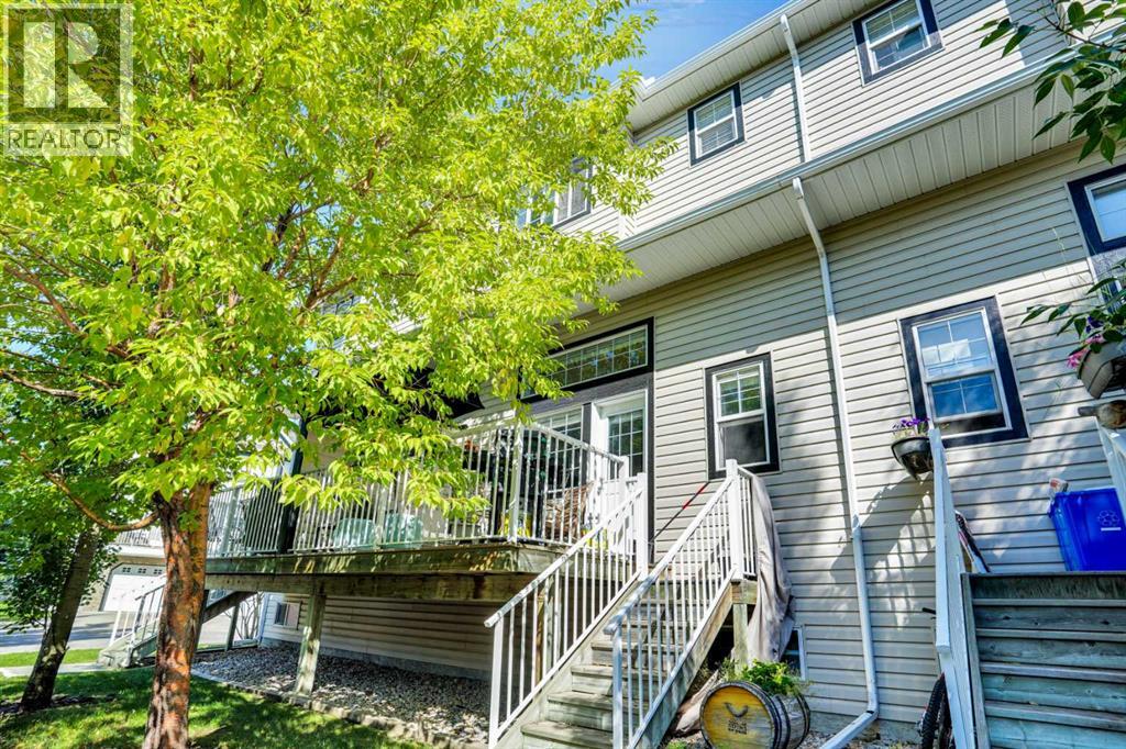 Photo 32 of 54 Cougar Ridge Mews Sw, Calgary AB