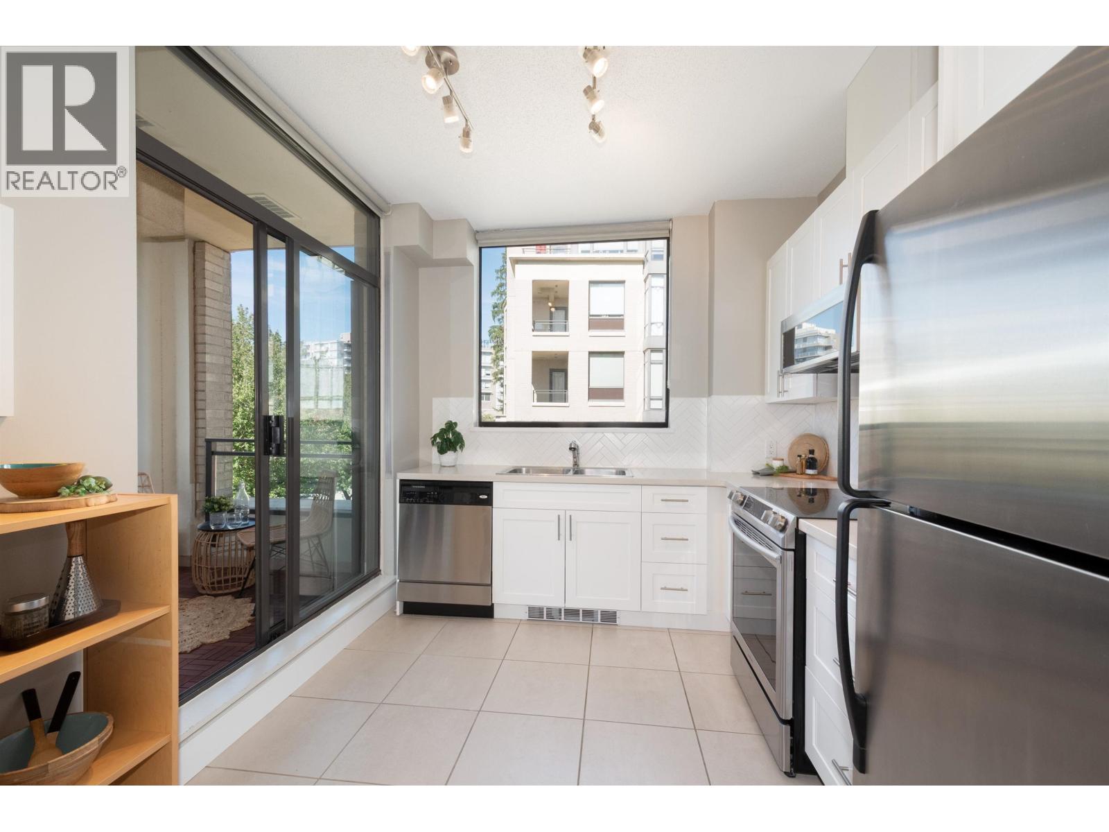 Photo 18 of 501 9370 University Crescent, Burnaby BC