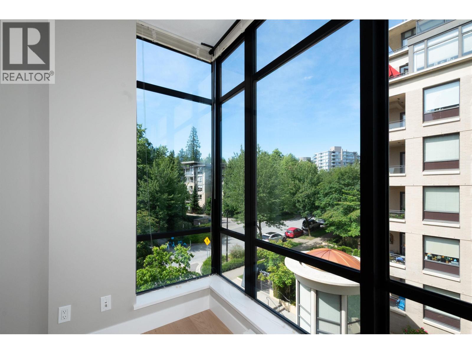 Photo 35 of 501 9370 University Crescent, Burnaby BC