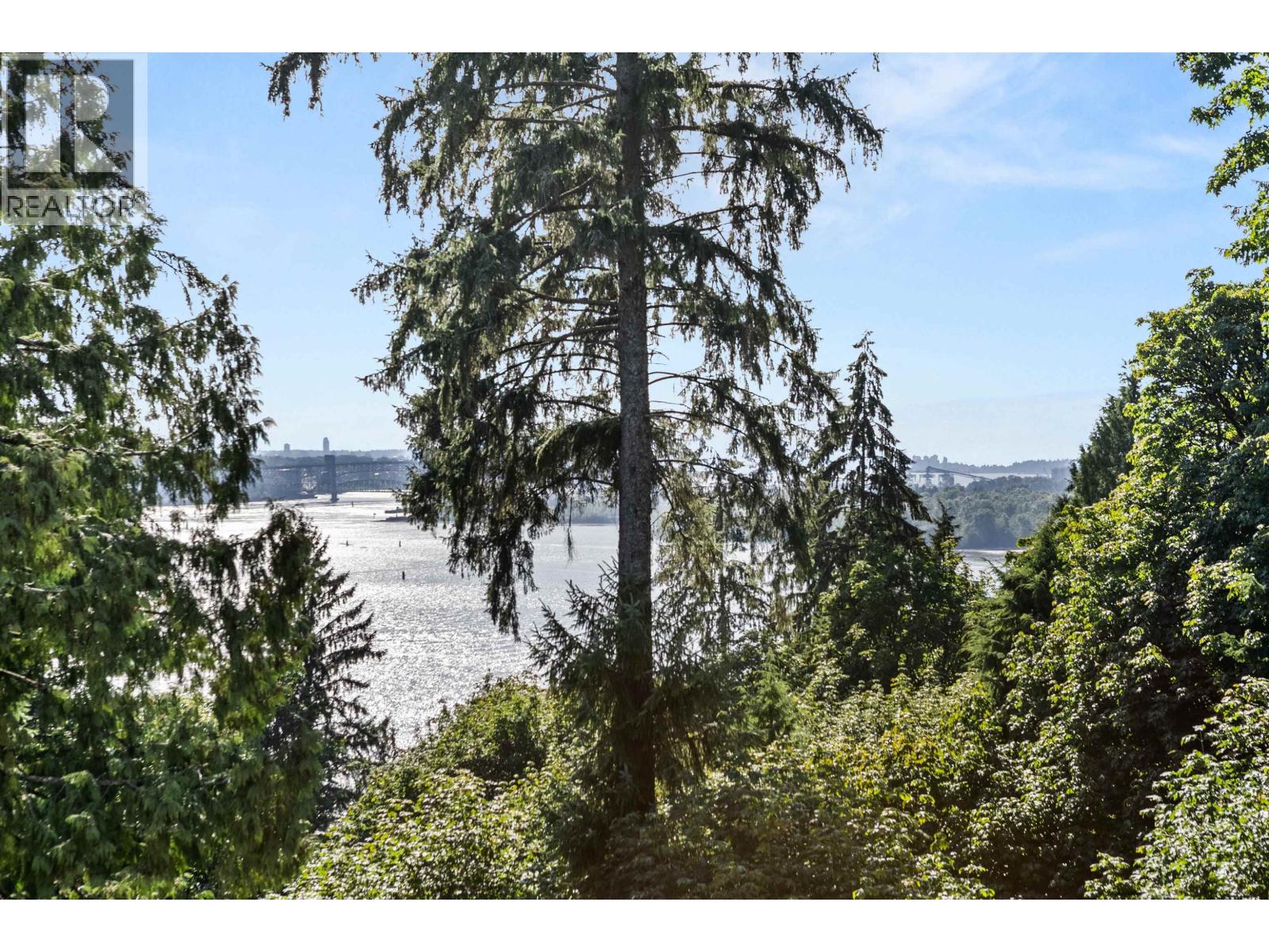 Photo 2 of 501 560 Raven Woods Drive, North Vancouver BC