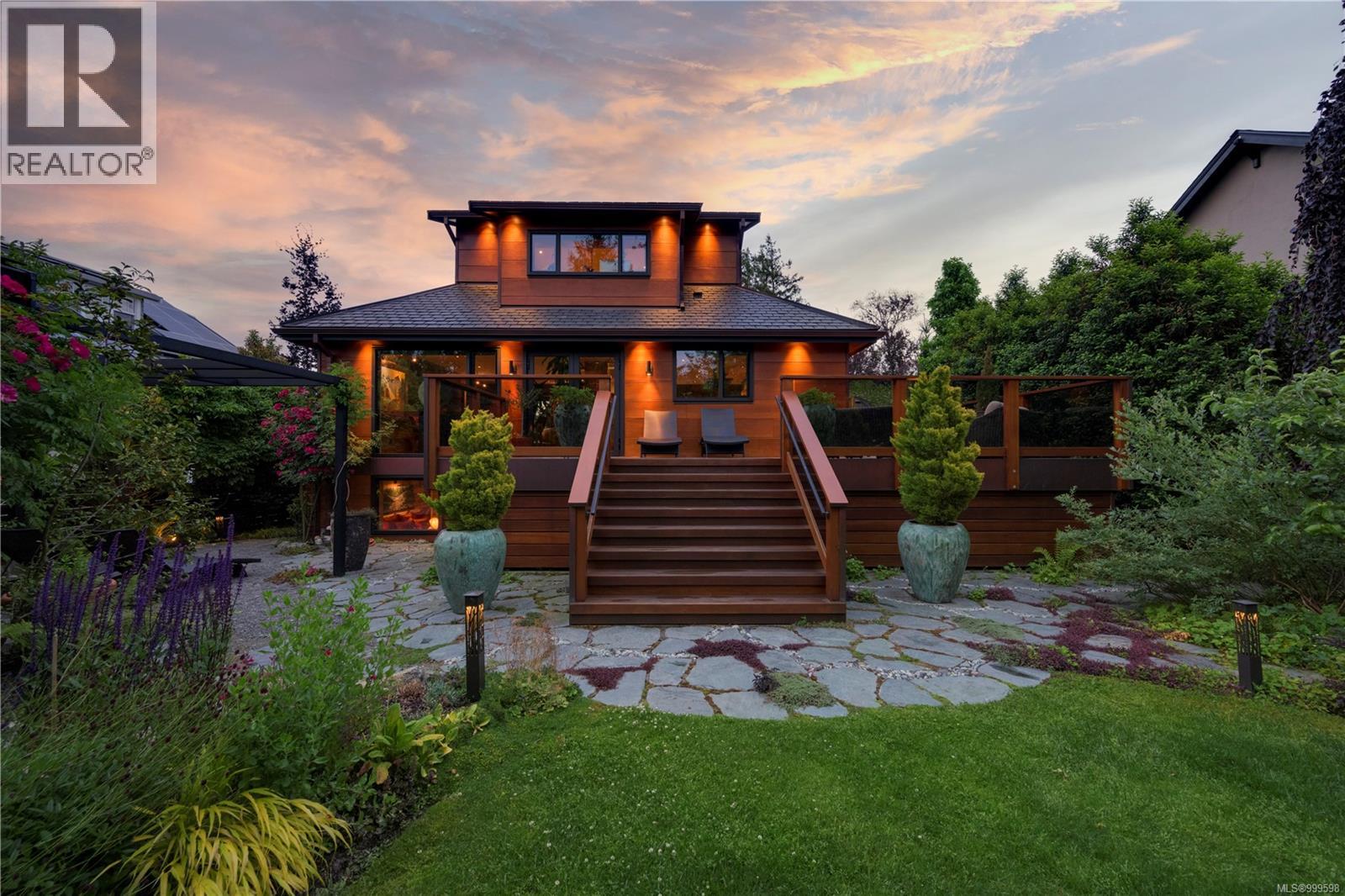Photo 6 of 626 Monterey Ave, Oak Bay BC