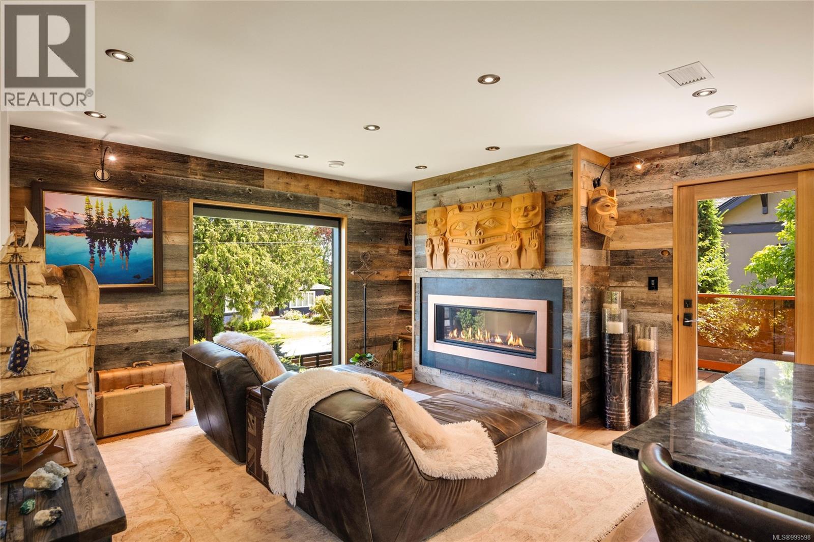Photo 14 of 626 Monterey Ave, Oak Bay BC
