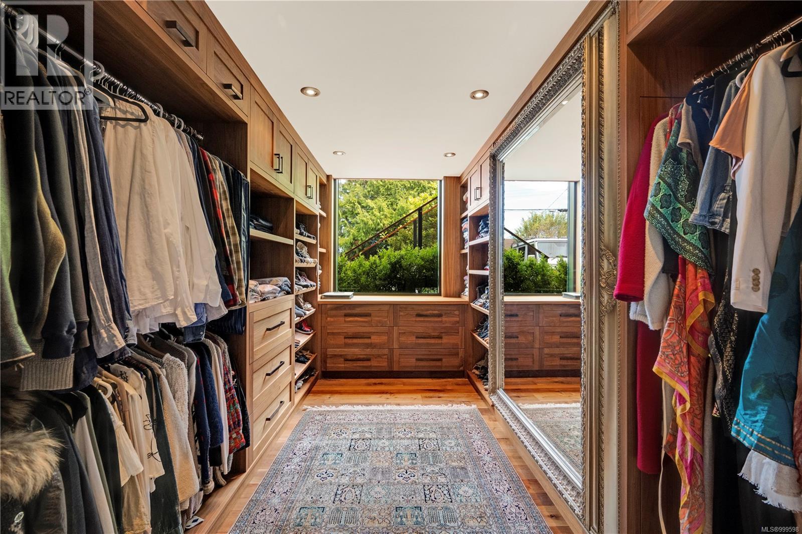 Photo 20 of 626 Monterey Ave, Oak Bay BC
