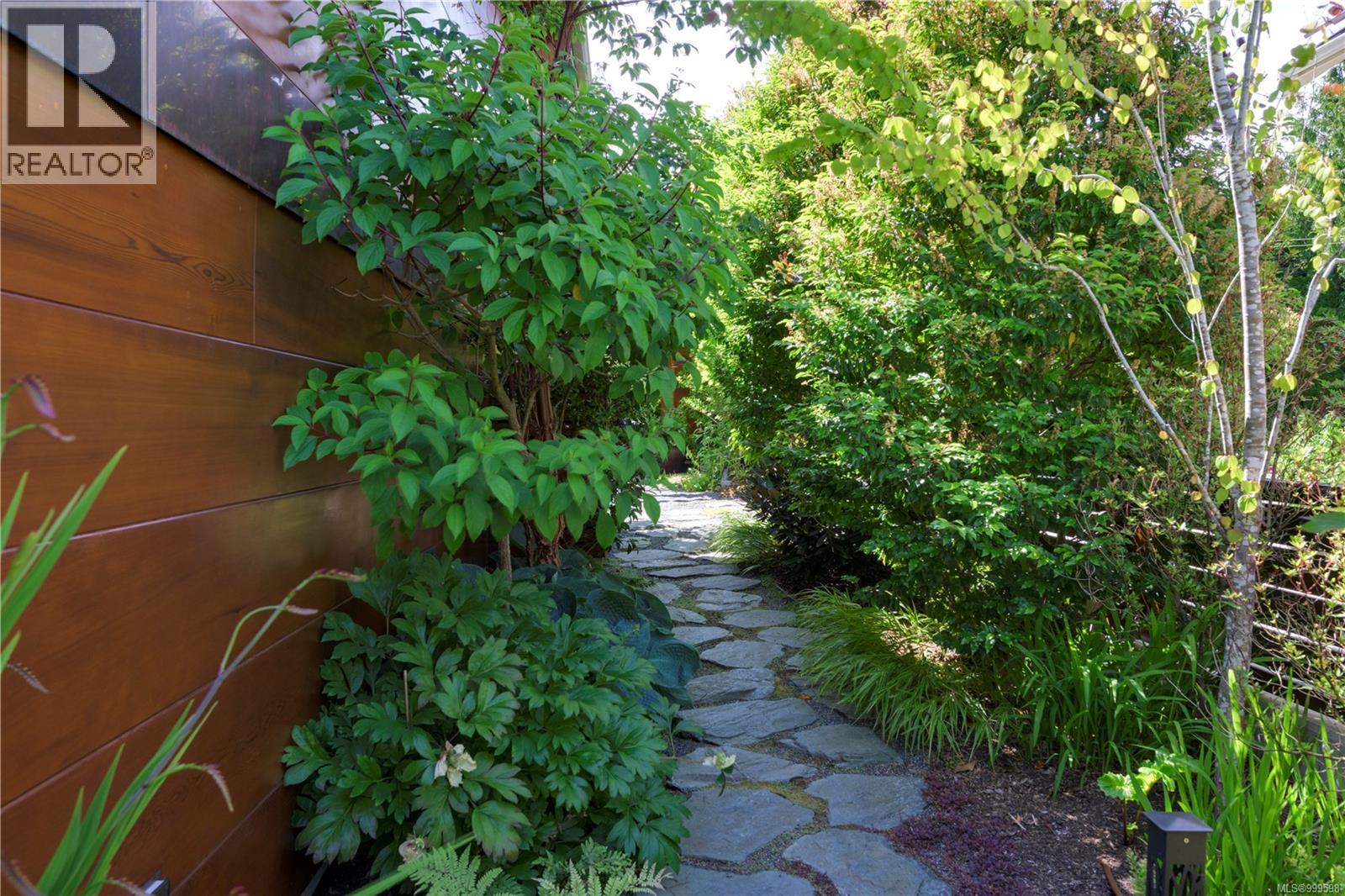 Photo 65 of 626 Monterey Ave, Oak Bay BC