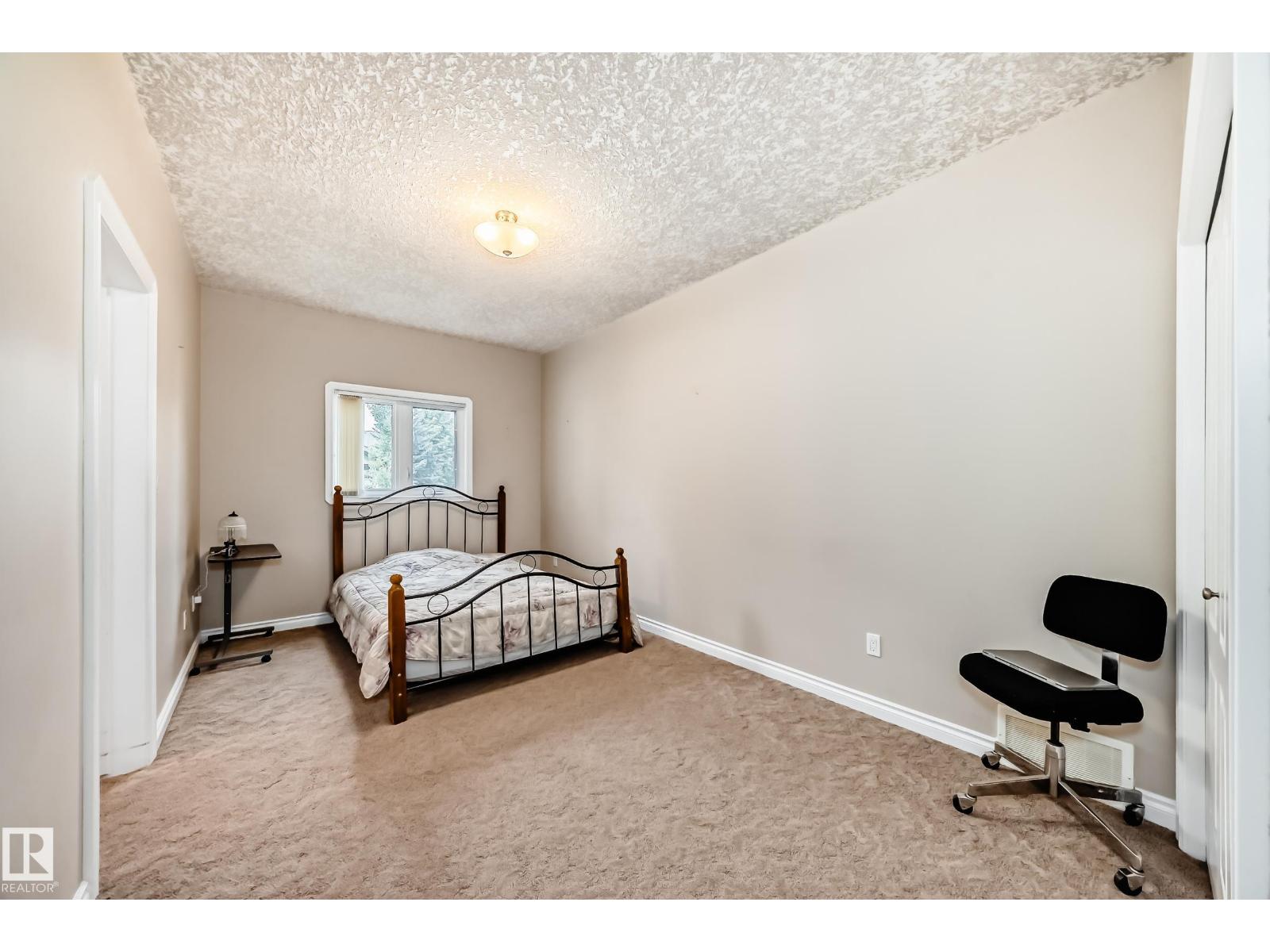 Photo 5 of 1436 Bishop Pt Sw, Edmonton AB