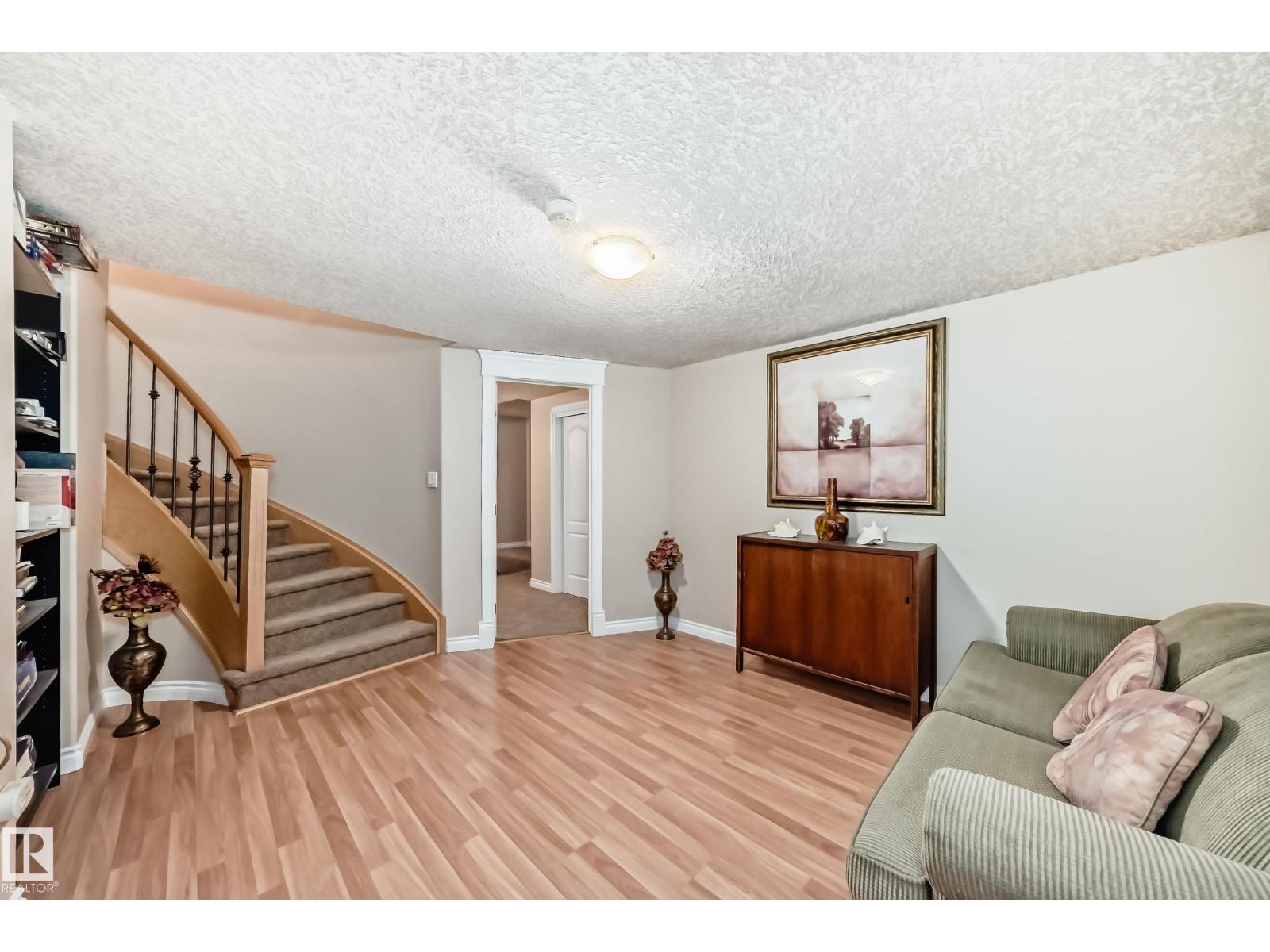 Photo 18 of 1436 Bishop Pt Sw, Edmonton AB