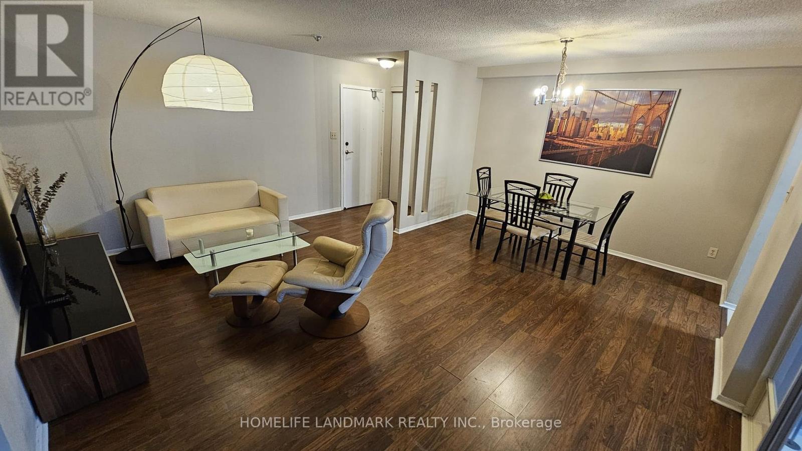 Photo 10 of 1110 633 Bay Street, Toronto ON