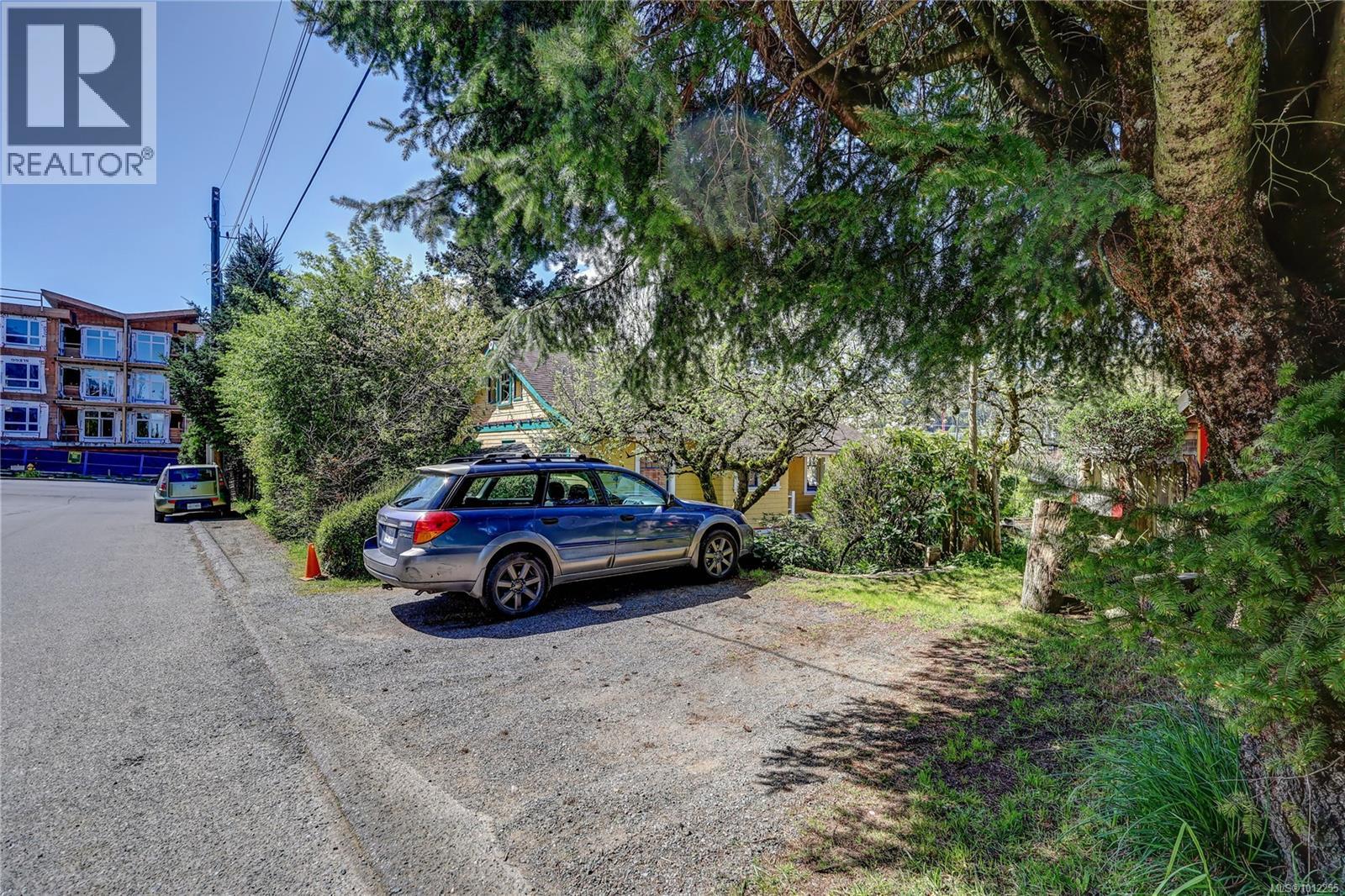Photo 43 of 660 Third St, Nanaimo BC