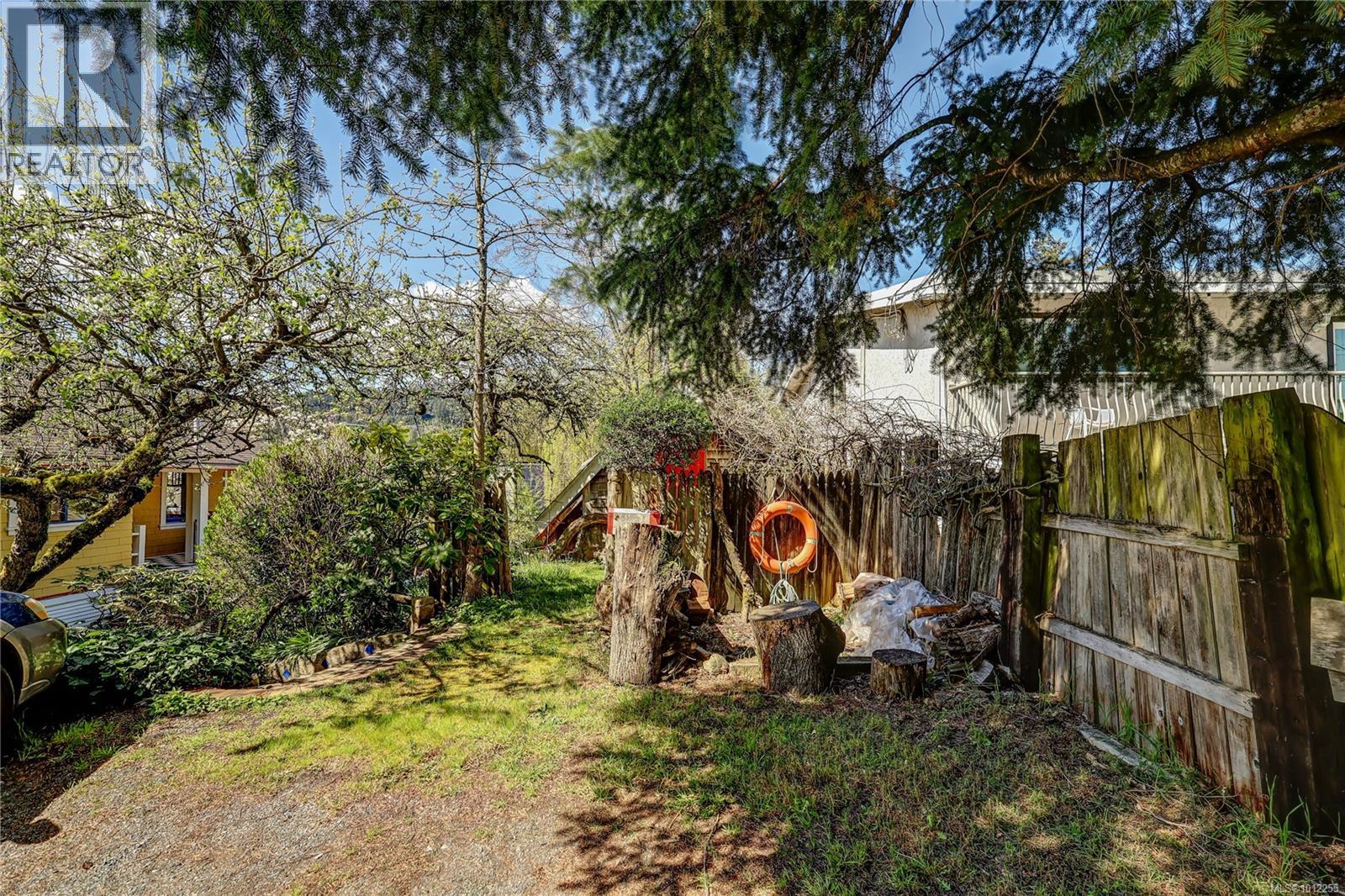 Photo 73 of 660 Third St, Nanaimo BC