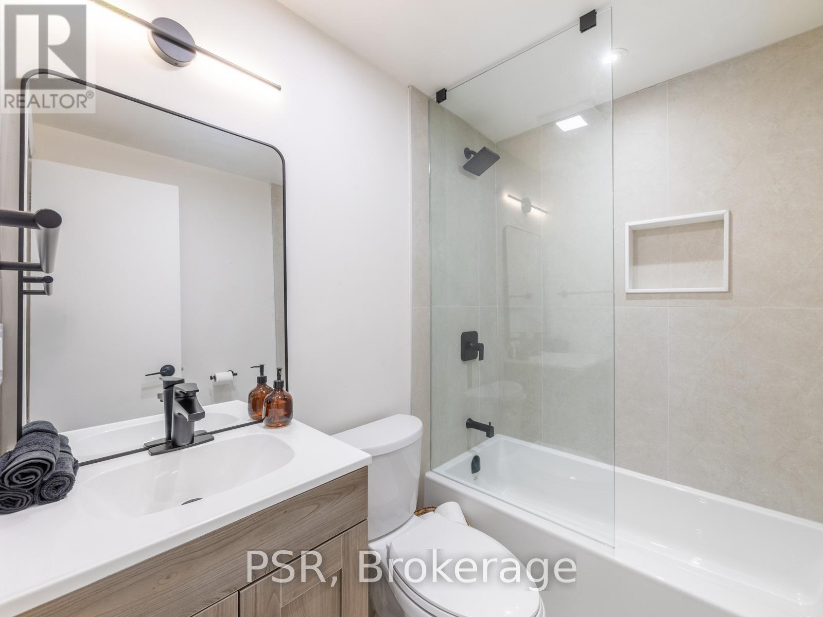 Photo 28 of 59 3510 South Millway, Mississauga ON