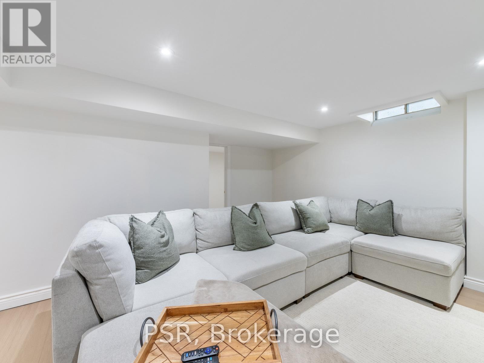 Photo 33 of 59 3510 South Millway, Mississauga ON