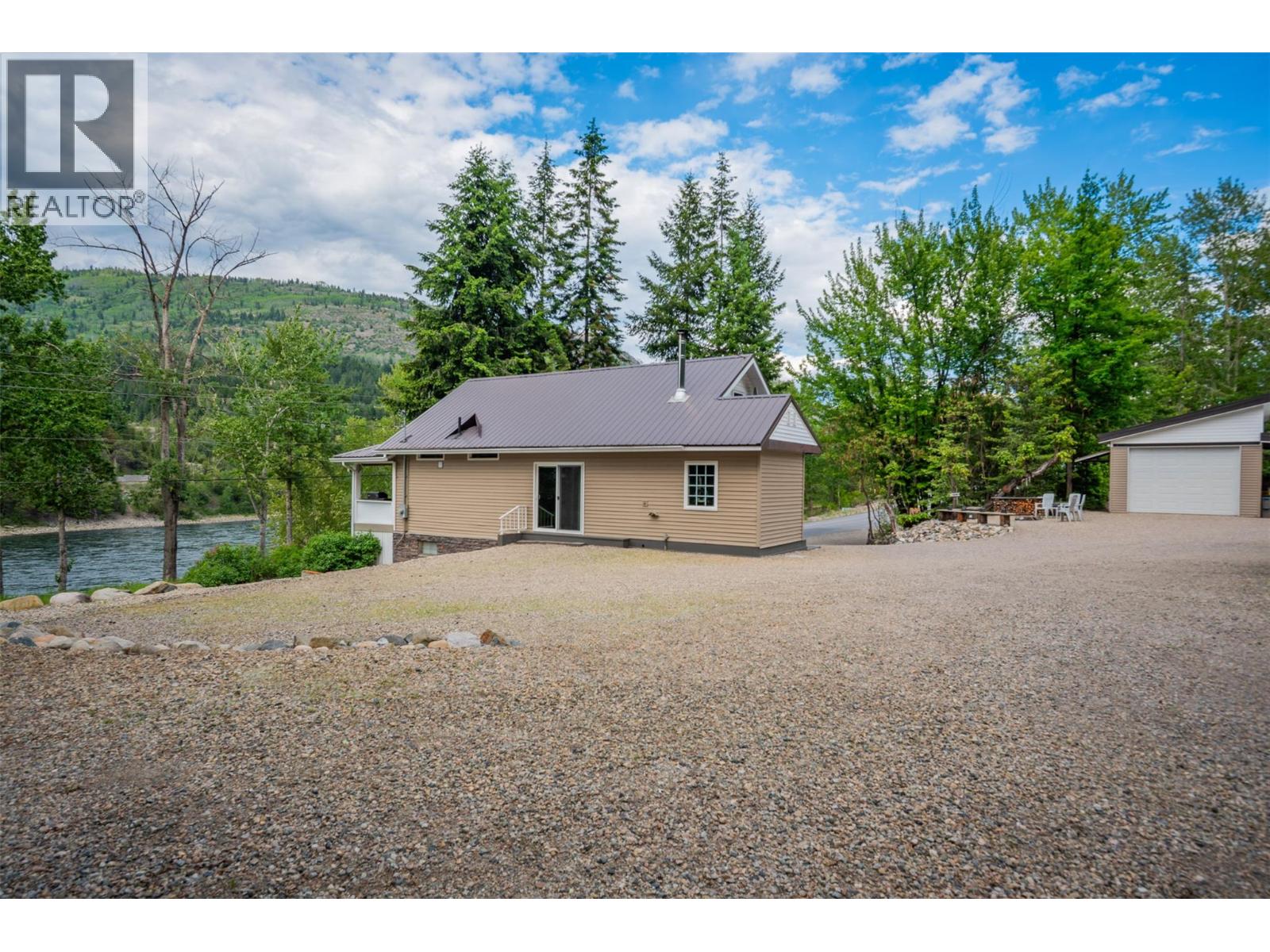 2060 Casino Road, Trail