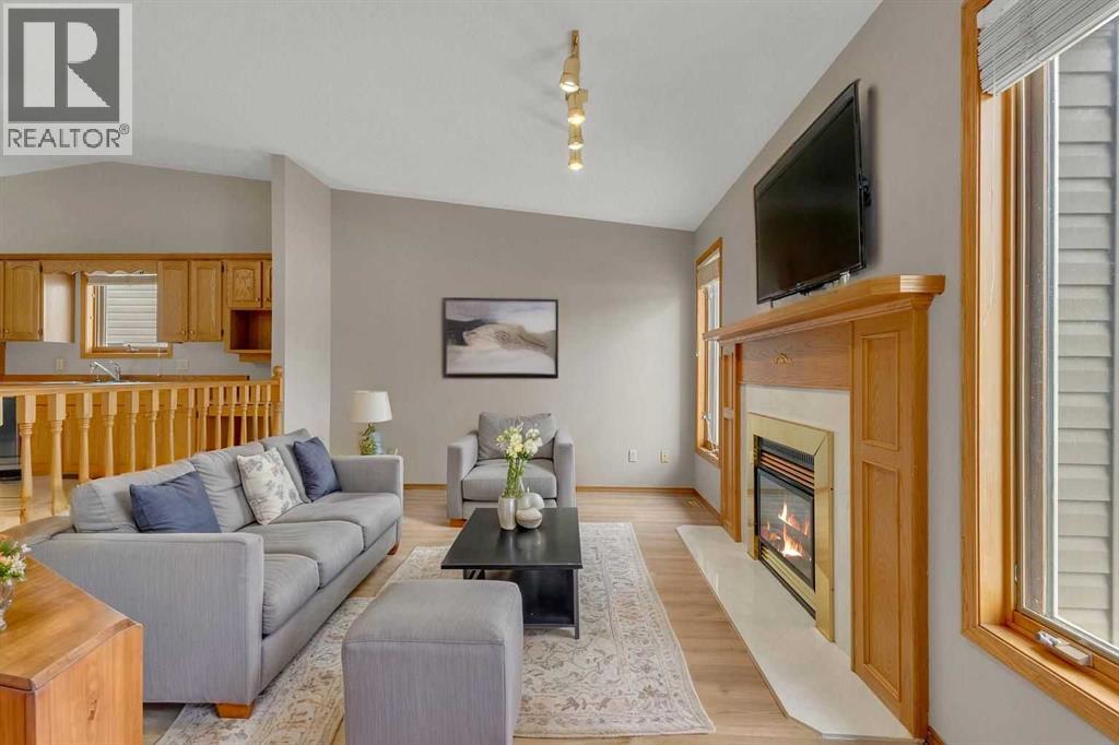 Photo 7 of 76 Kirby Street, Red Deer AB