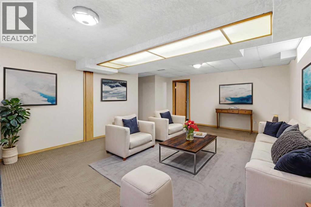 Photo 16 of 76 Kirby Street, Red Deer AB