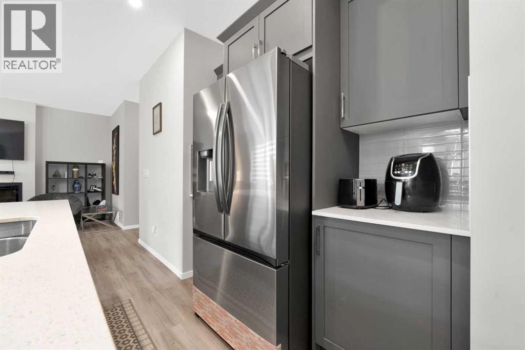 Photo 35 of 14 Yorkstone Manor Sw, Calgary AB