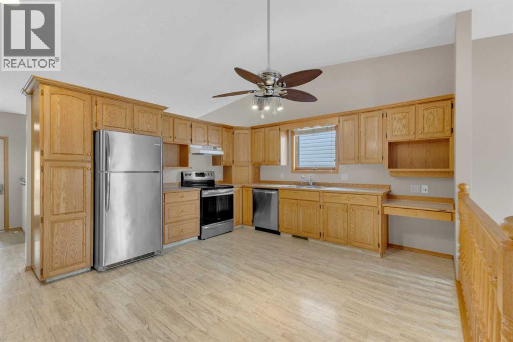 Photo 37 of 76 Kirby Street, Red Deer AB