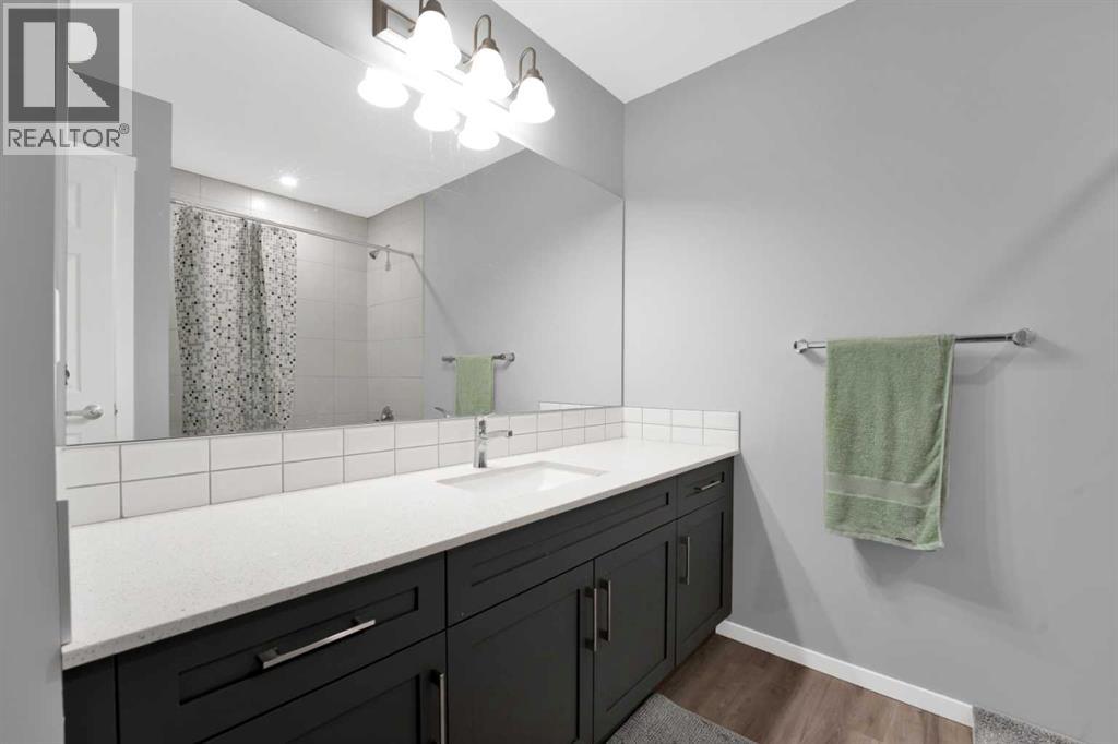 Photo 26 of 14 Yorkstone Manor Sw, Calgary AB