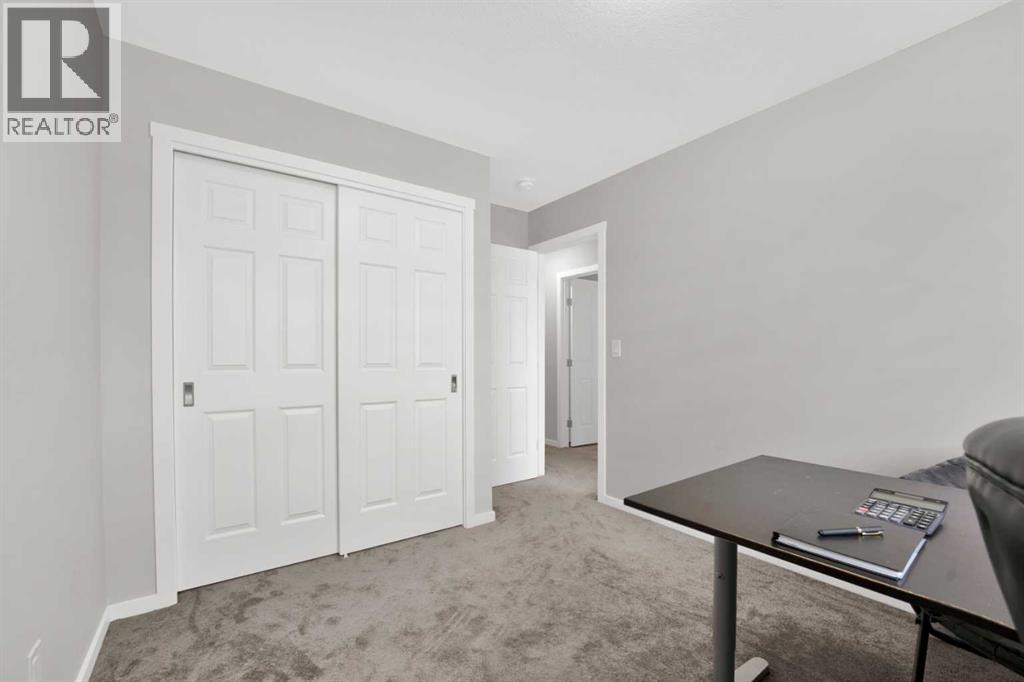 Photo 28 of 14 Yorkstone Manor Sw, Calgary AB