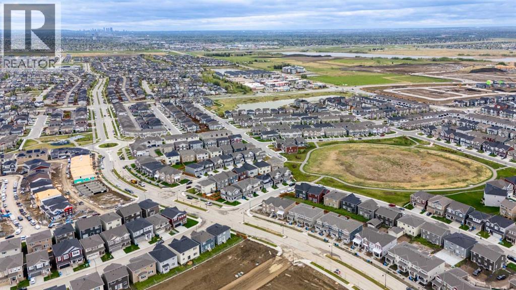 Photo 34 of 14 Yorkstone Manor Sw, Calgary AB
