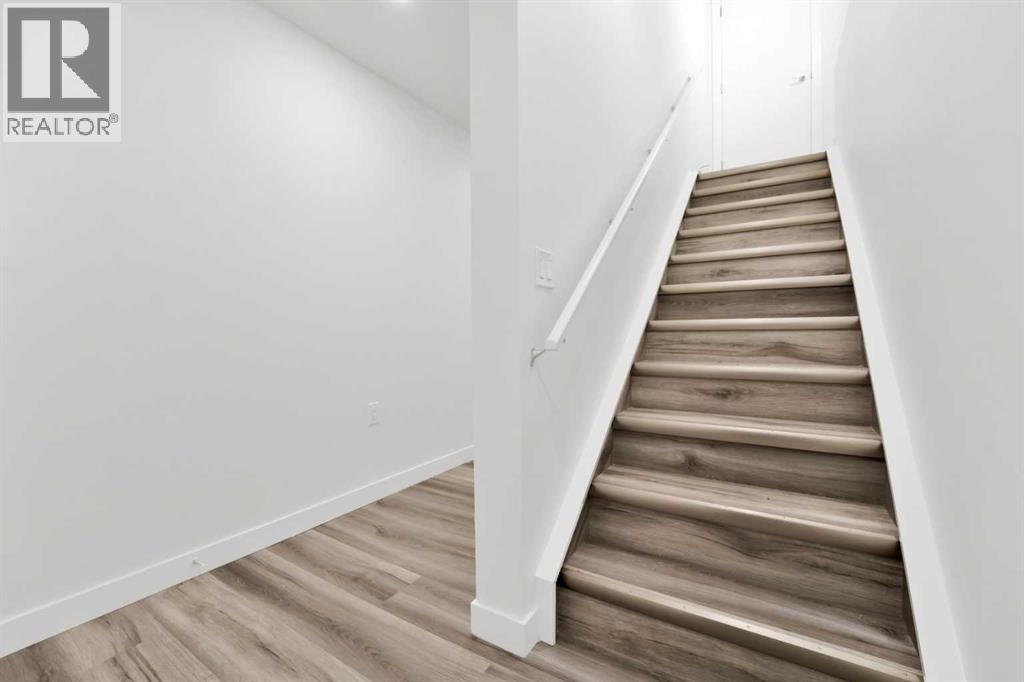Photo 36 of 14 Yorkstone Manor Sw, Calgary AB