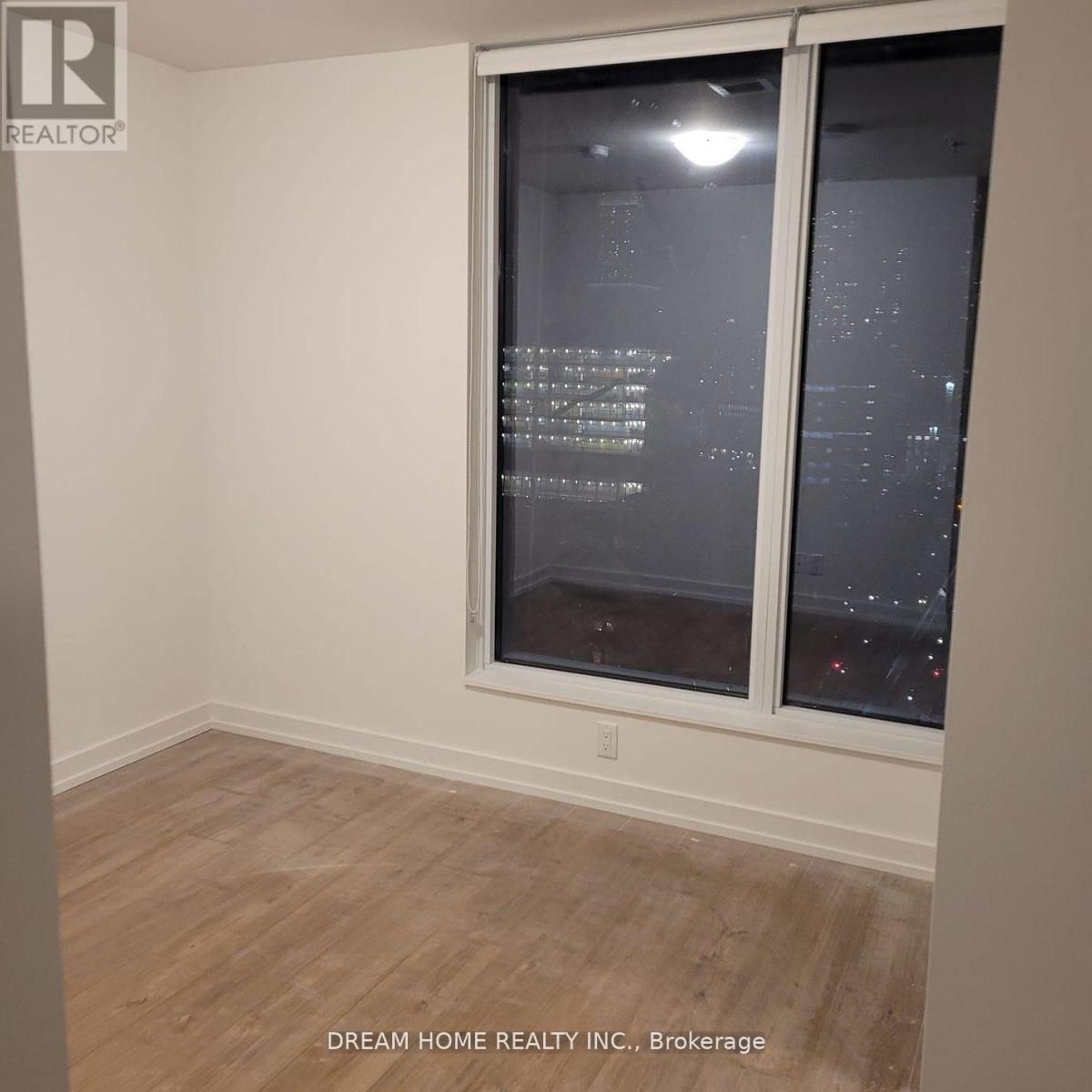 Photo 5 of 3007 203 College Street, Toronto ON