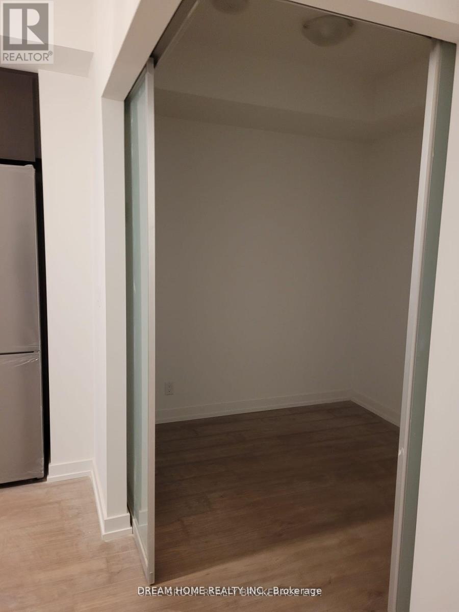 Photo 5 of 3007 203 College Street, Toronto ON
