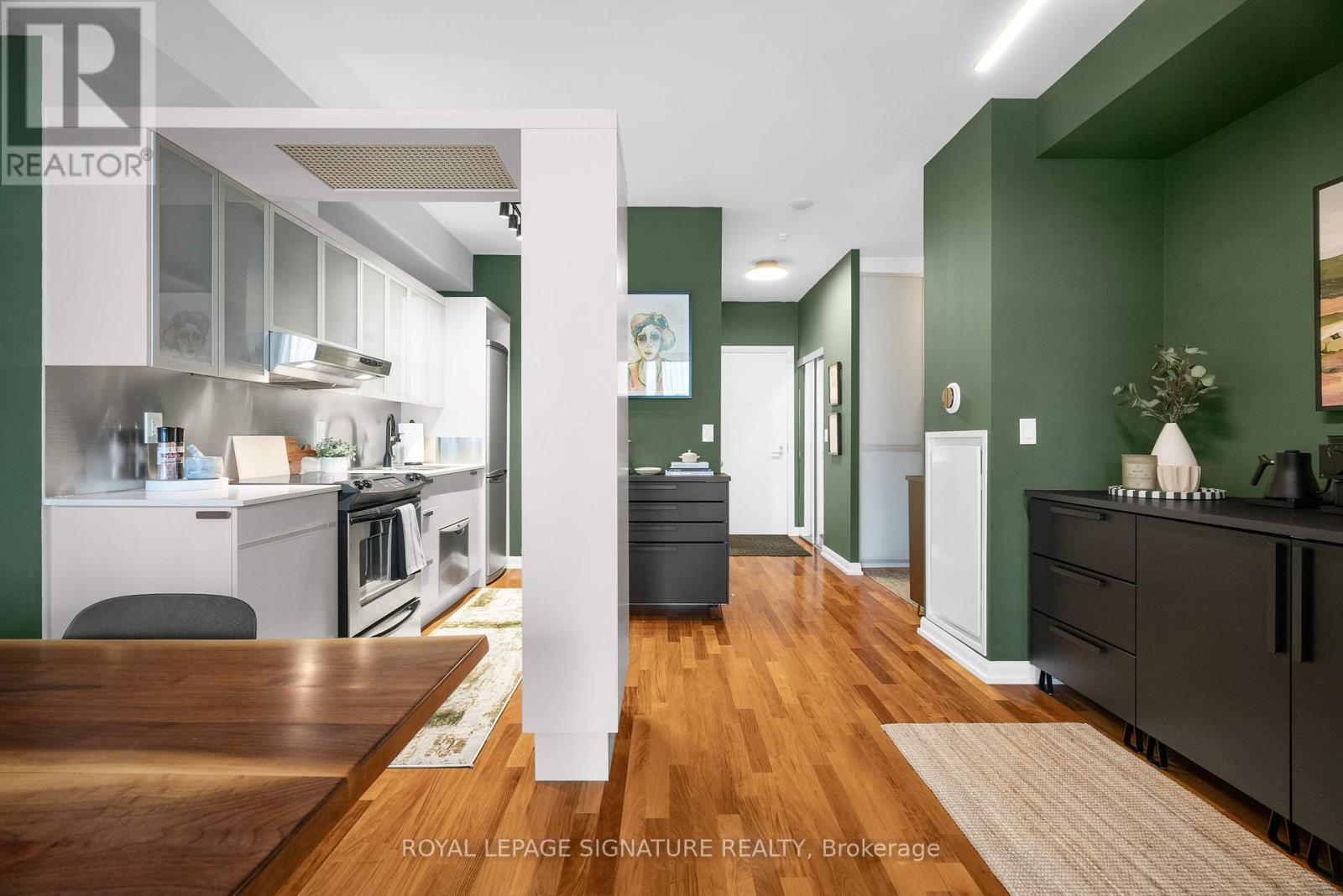 Photo 12 of 1208 111 Elizabeth Street, Toronto ON