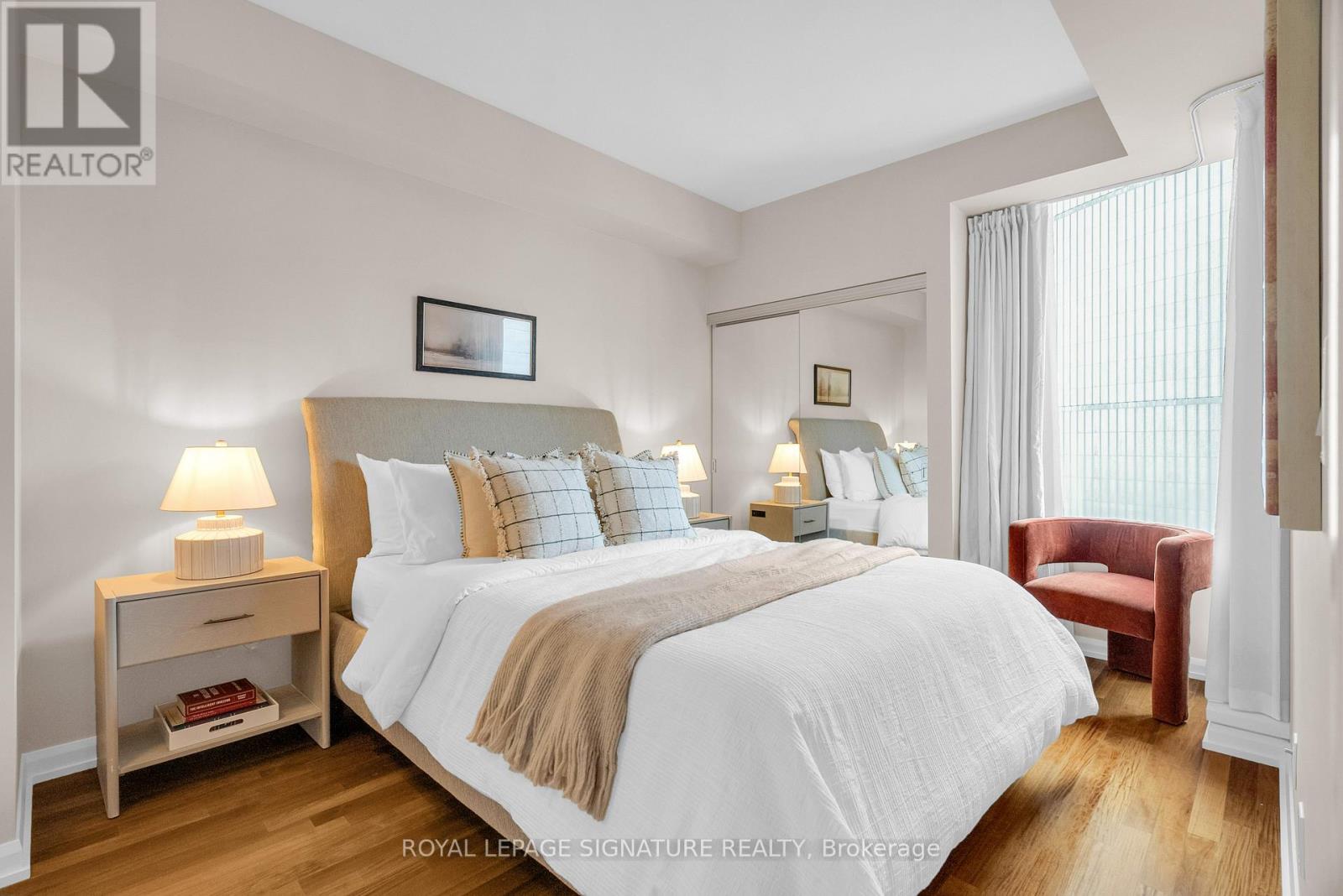 Photo 32 of 1208 111 Elizabeth Street, Toronto ON
