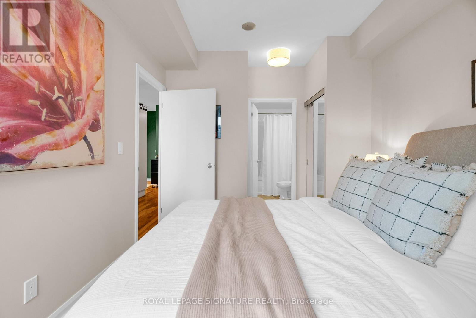 Photo 11 of 1208 111 Elizabeth Street, Toronto ON