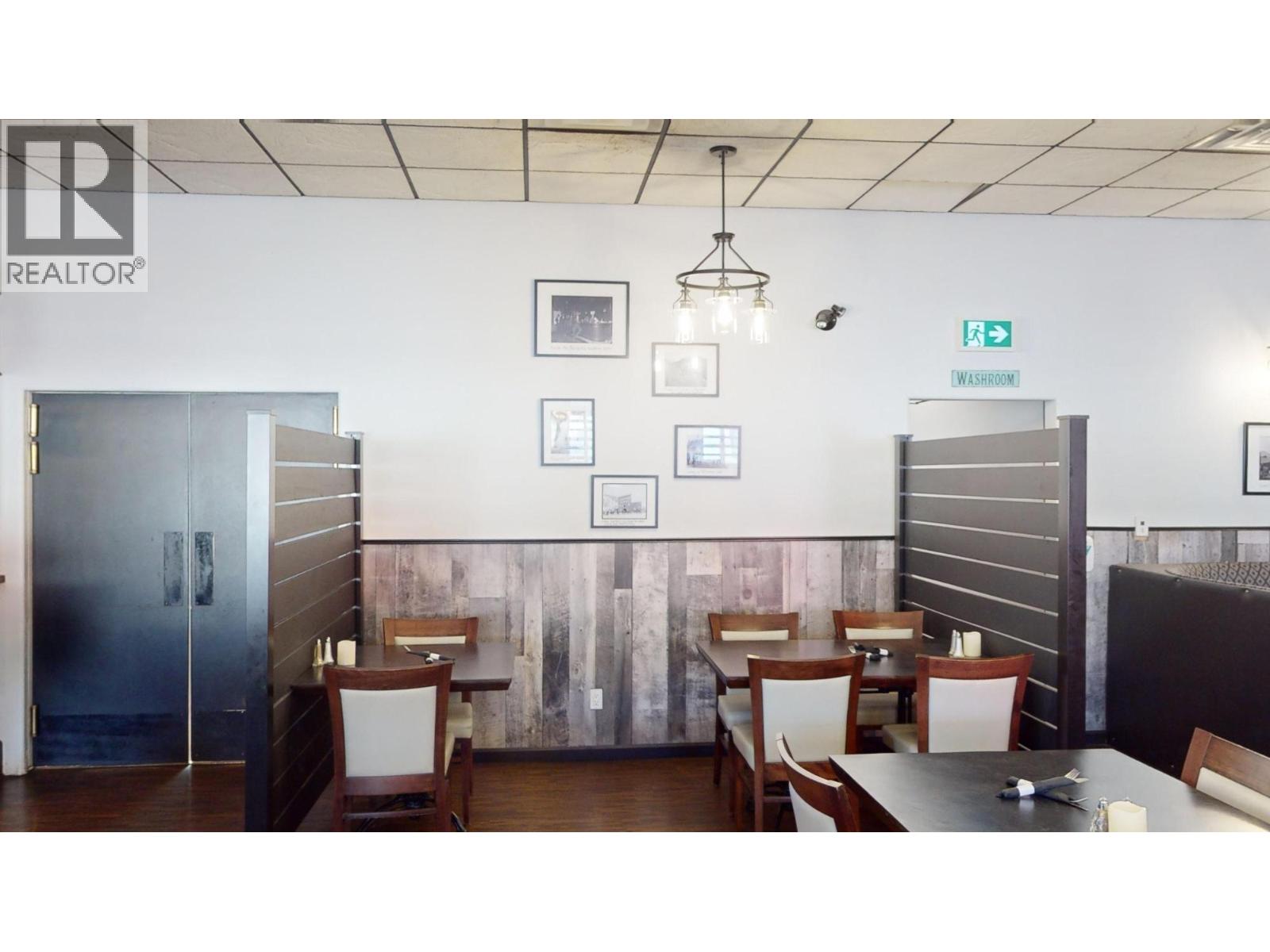  906 11TH Avenue, Golden