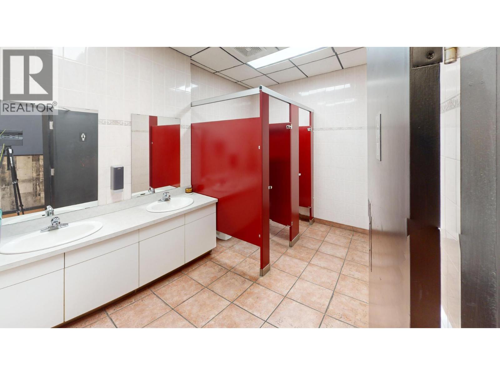  906 11TH Avenue, Golden