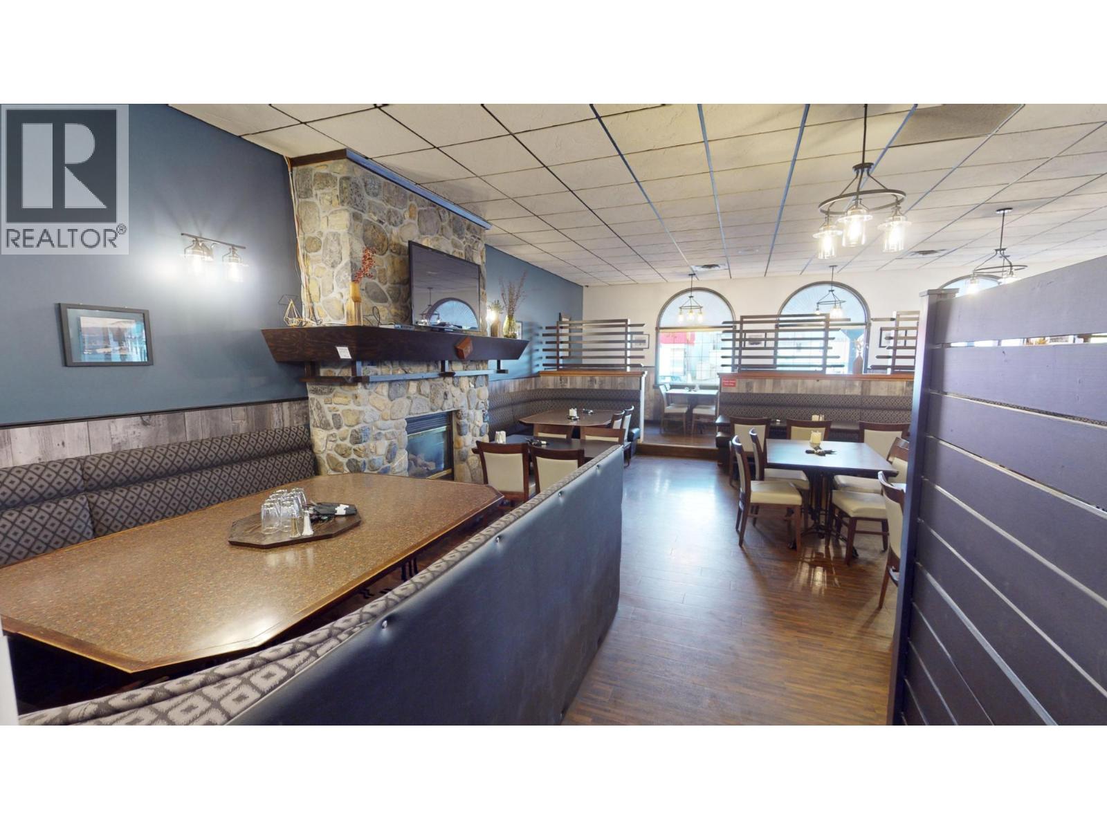  906 11TH Avenue, Golden