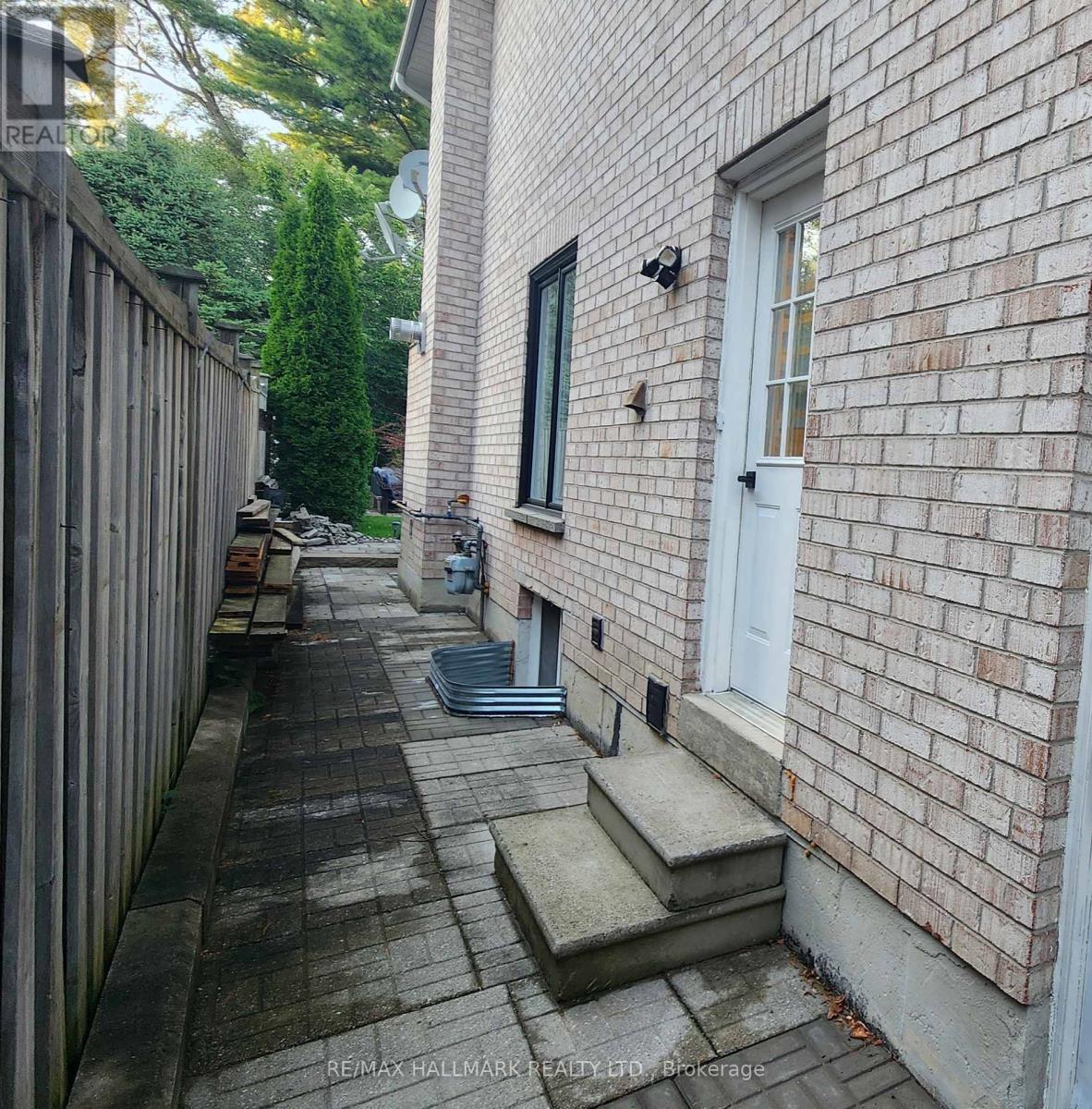 Photo 1 of Bsmt A 97 Luba Avenue, Richmond Hill ON