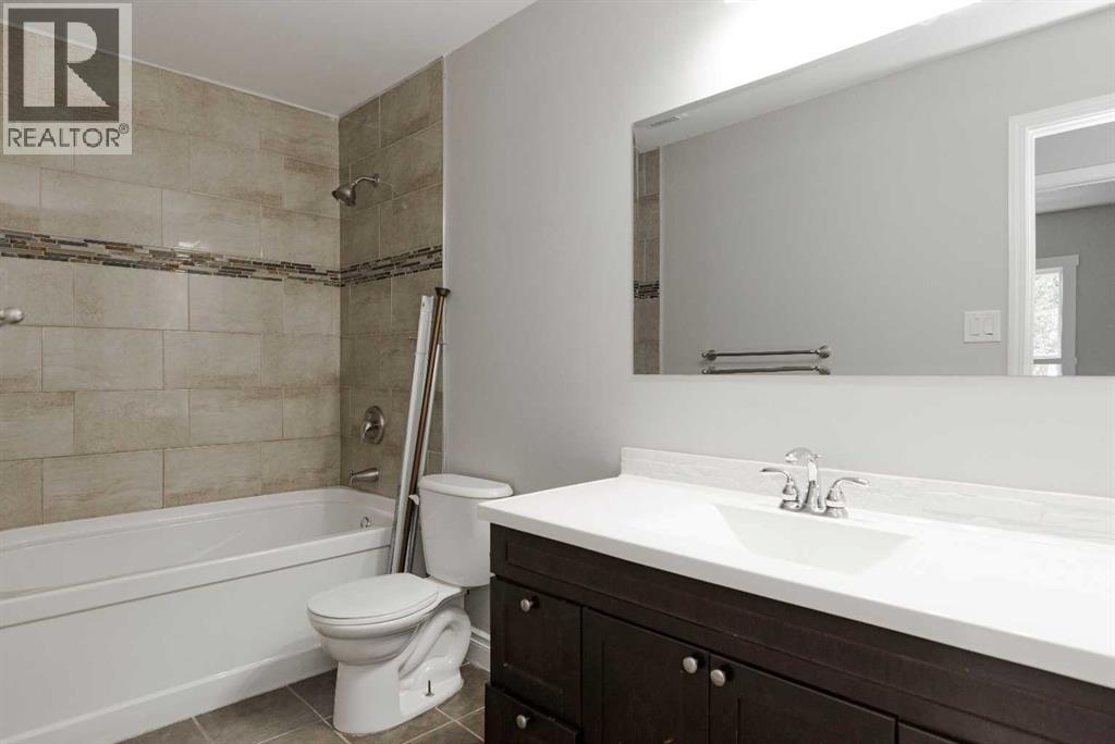 Photo 33 of 1069 Timberline Drive, Fort Mcmurray AB