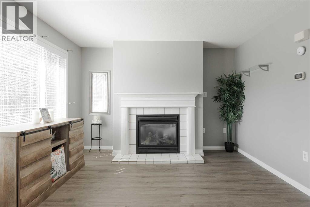 Photo 3 of 262 Laffont Way, Fort Mcmurray AB
