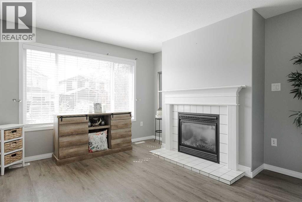 Photo 5 of 262 Laffont Way, Fort Mcmurray AB