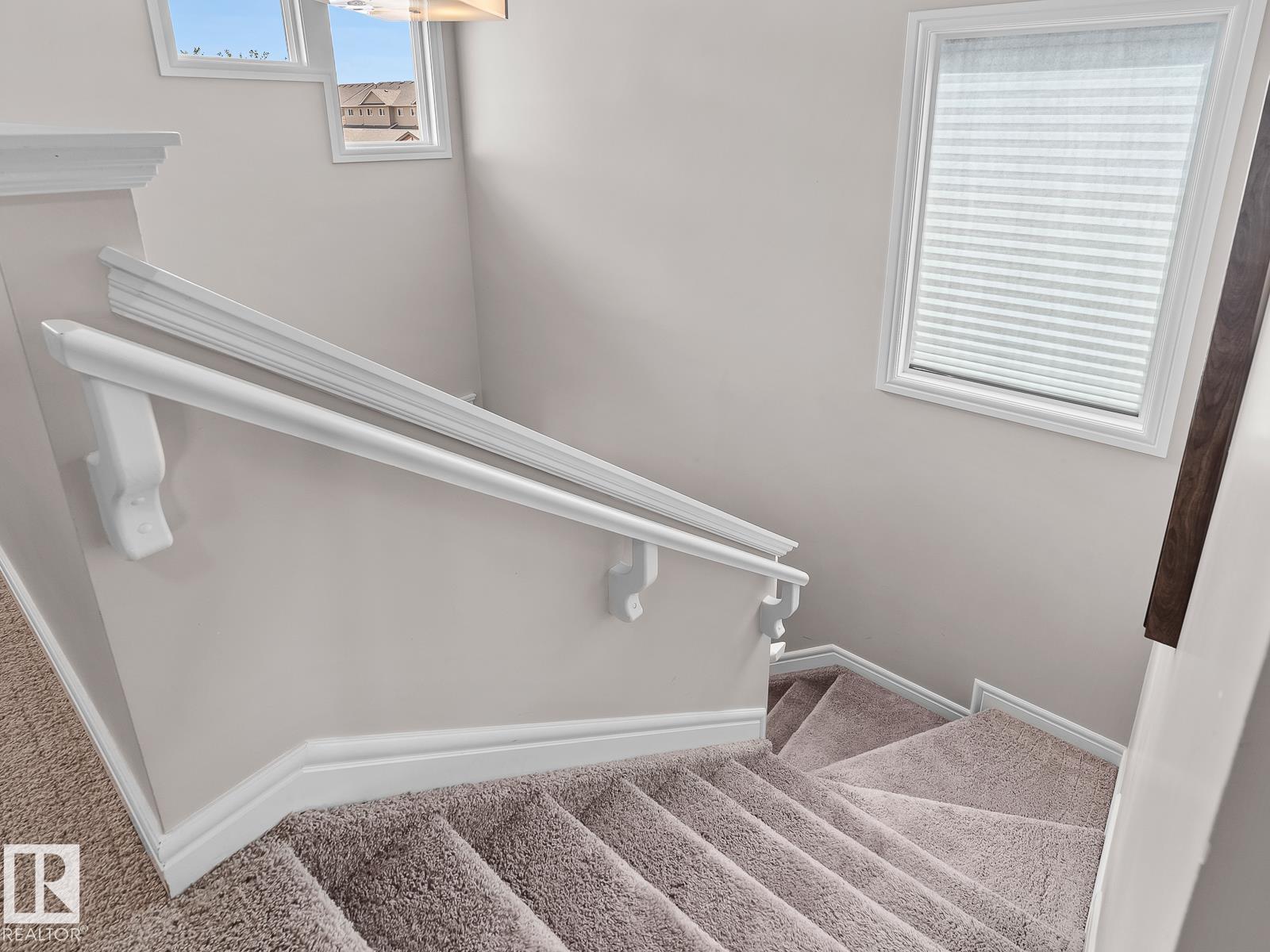 Photo 15 of 57 Meadowland Cr, Spruce Grove AB