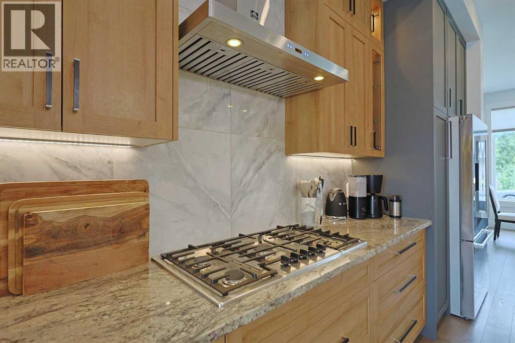 Photo 13 of 2719 18 Street Nw, Calgary AB