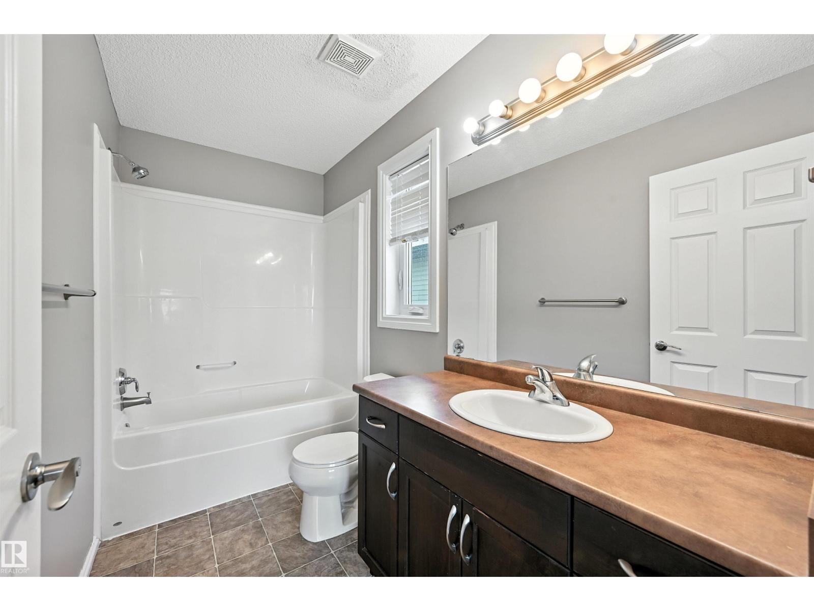 Photo 24 of 1785 Hammond Cr Nw, Edmonton AB