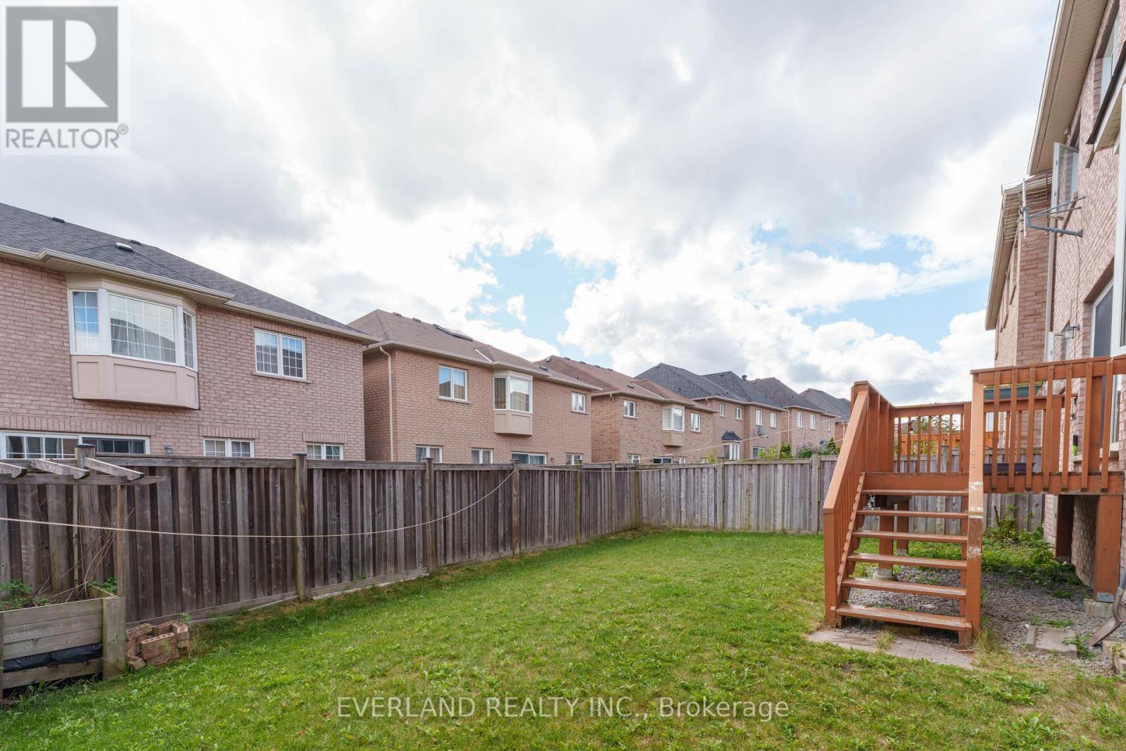 Photo 17 of 11 Limelight Street, Richmond Hill ON
