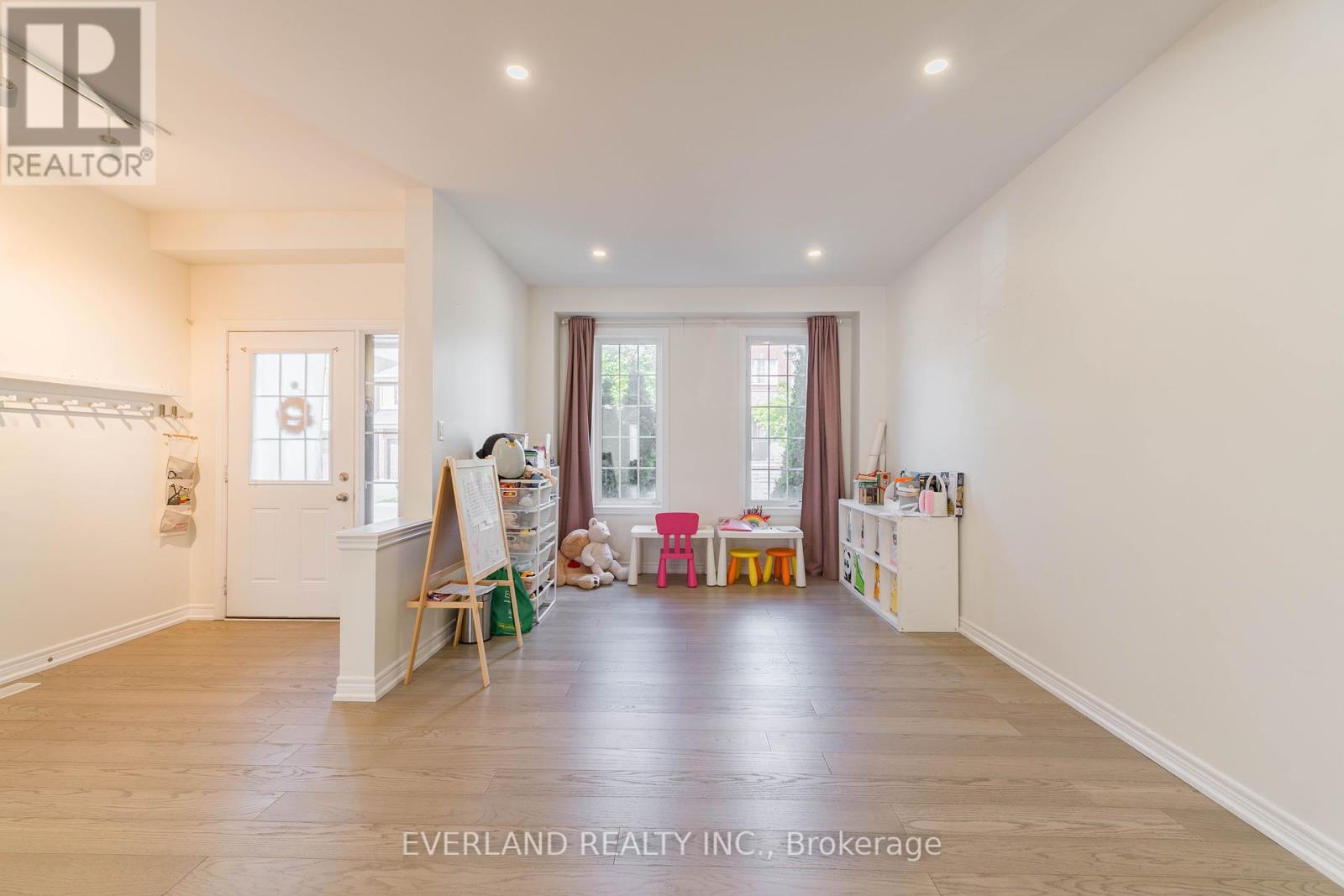 Photo 11 of 11 Limelight Street, Richmond Hill ON