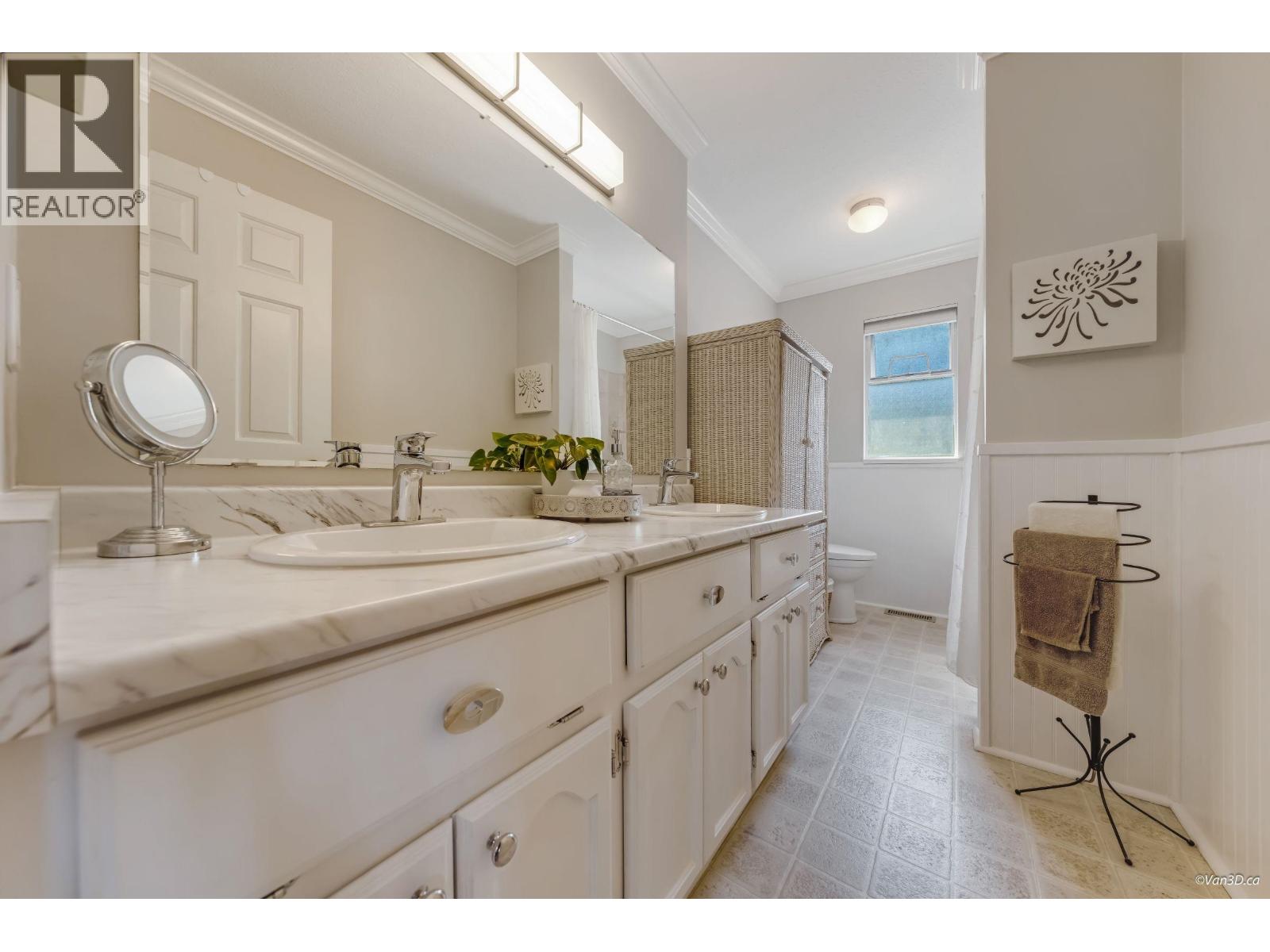 Photo 15 of 12226 202 Street, Maple Ridge BC