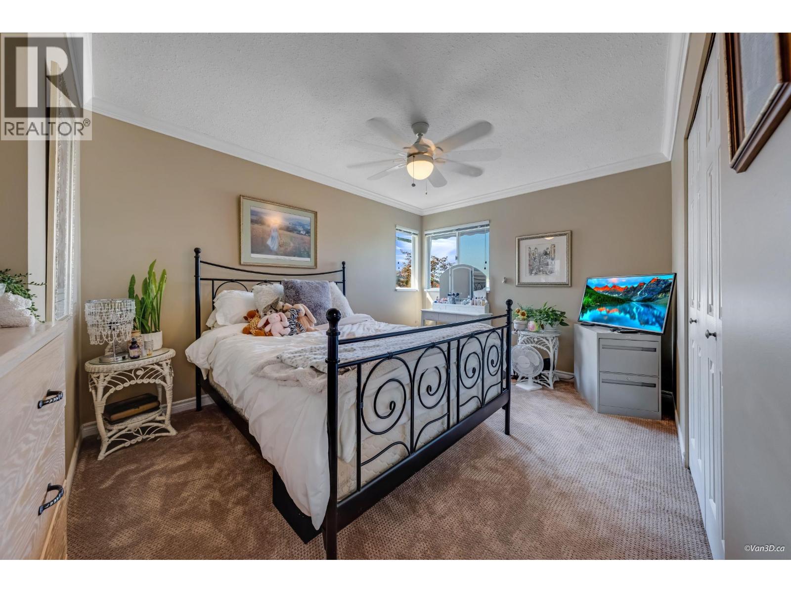 Photo 13 of 12226 202 Street, Maple Ridge BC