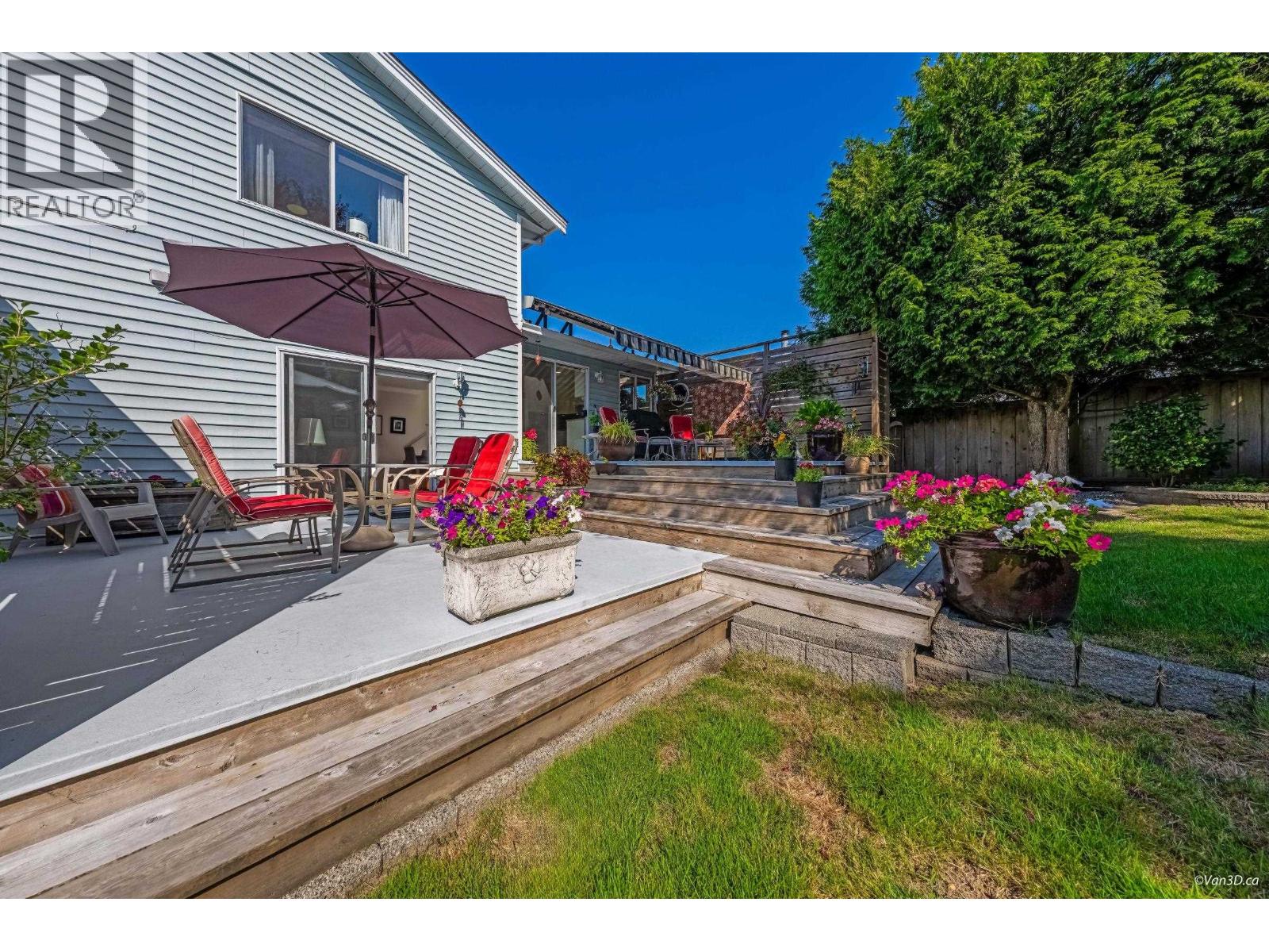 Photo 35 of 12226 202 Street, Maple Ridge BC