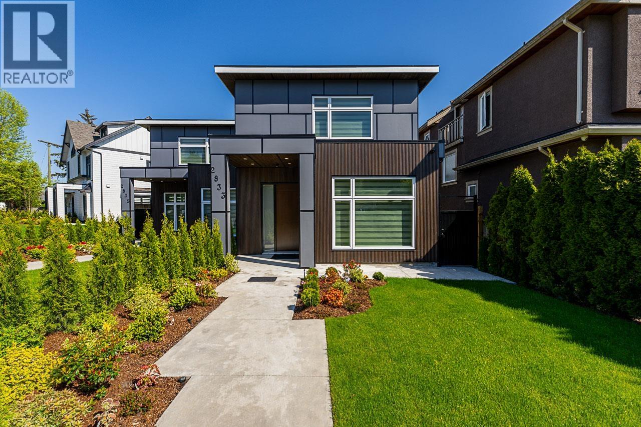 Photo 2 of 2833 Oliver Crescent, Vancouver BC