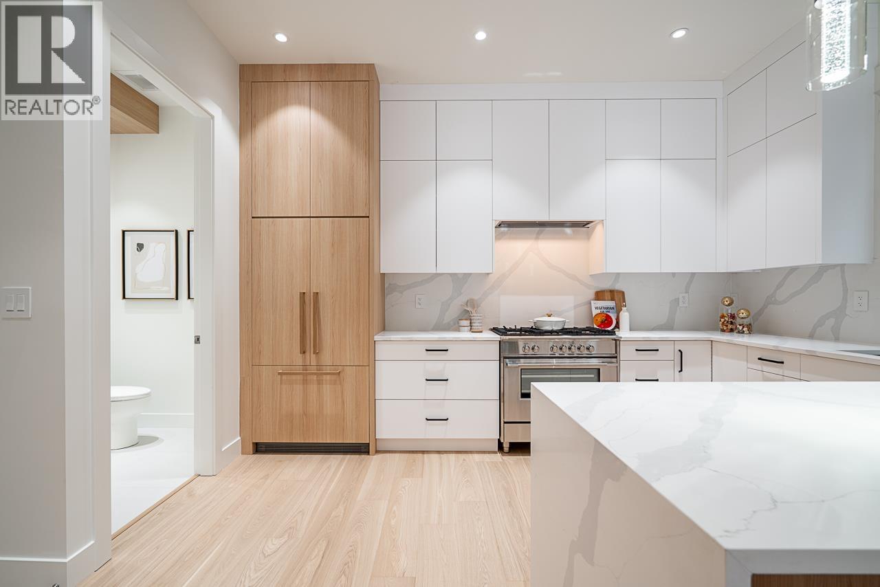 Photo 9 of 2833 Oliver Crescent, Vancouver BC