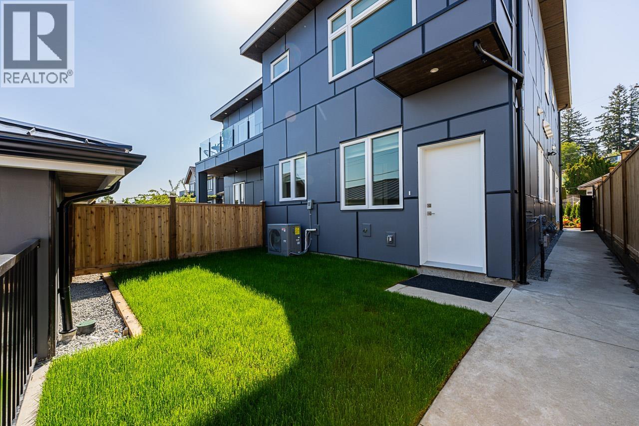 Photo 25 of 2835 Oliver Crescent, Vancouver BC
