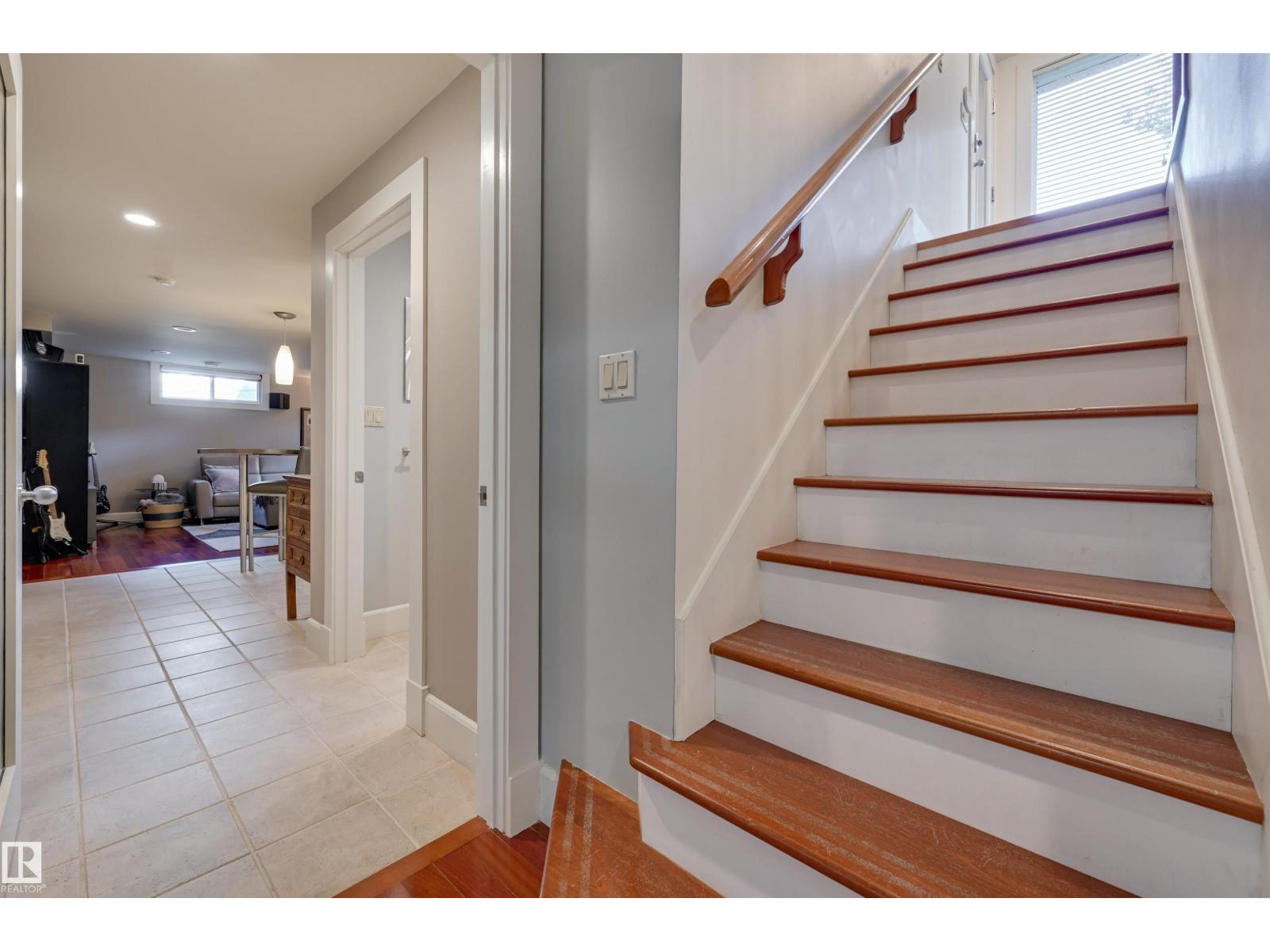 Photo 38 of 8907 Saskatchewan Dr Nw, Edmonton AB